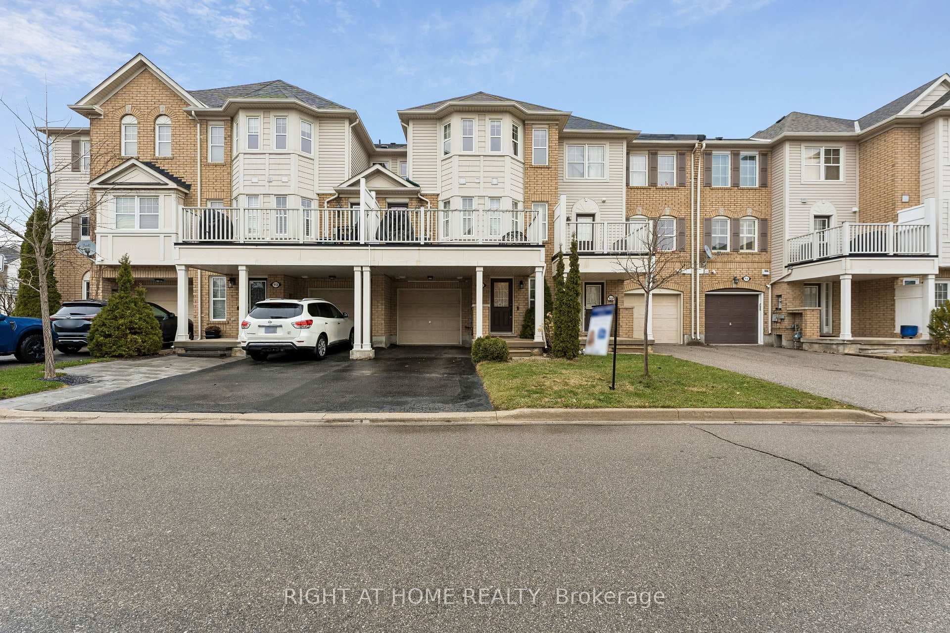 915 Deverell Place - Townhouse for sale in Old Milton, Ontario
