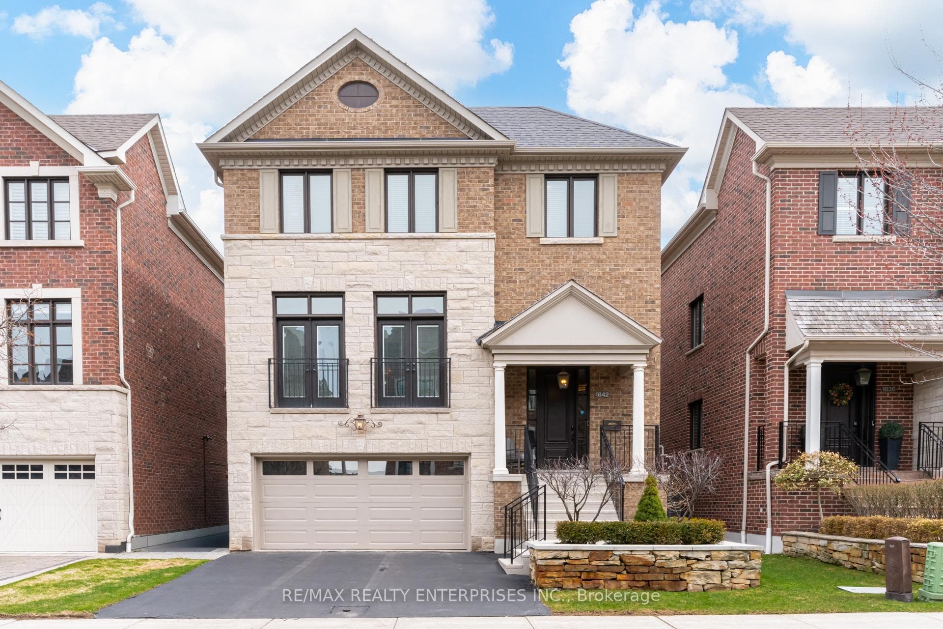 1842 Pagehurst Avenue - Detached for sale in Rathwood, Ontario