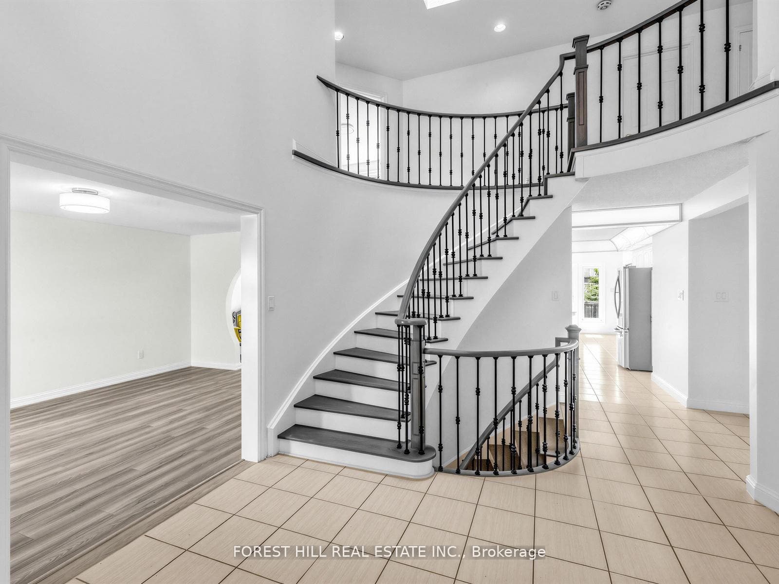 477 Cummer Avenue - Detached photo 4 of 50 in Willowdale / Newtonbrook, Ontario