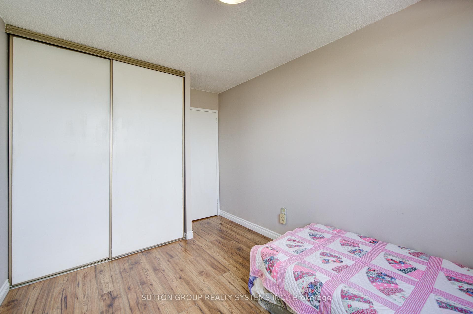 10 Muirhead Road Unit 806 - Condo photo 32 of 45 in Hillcrest Village / Bayview Village, Ontario