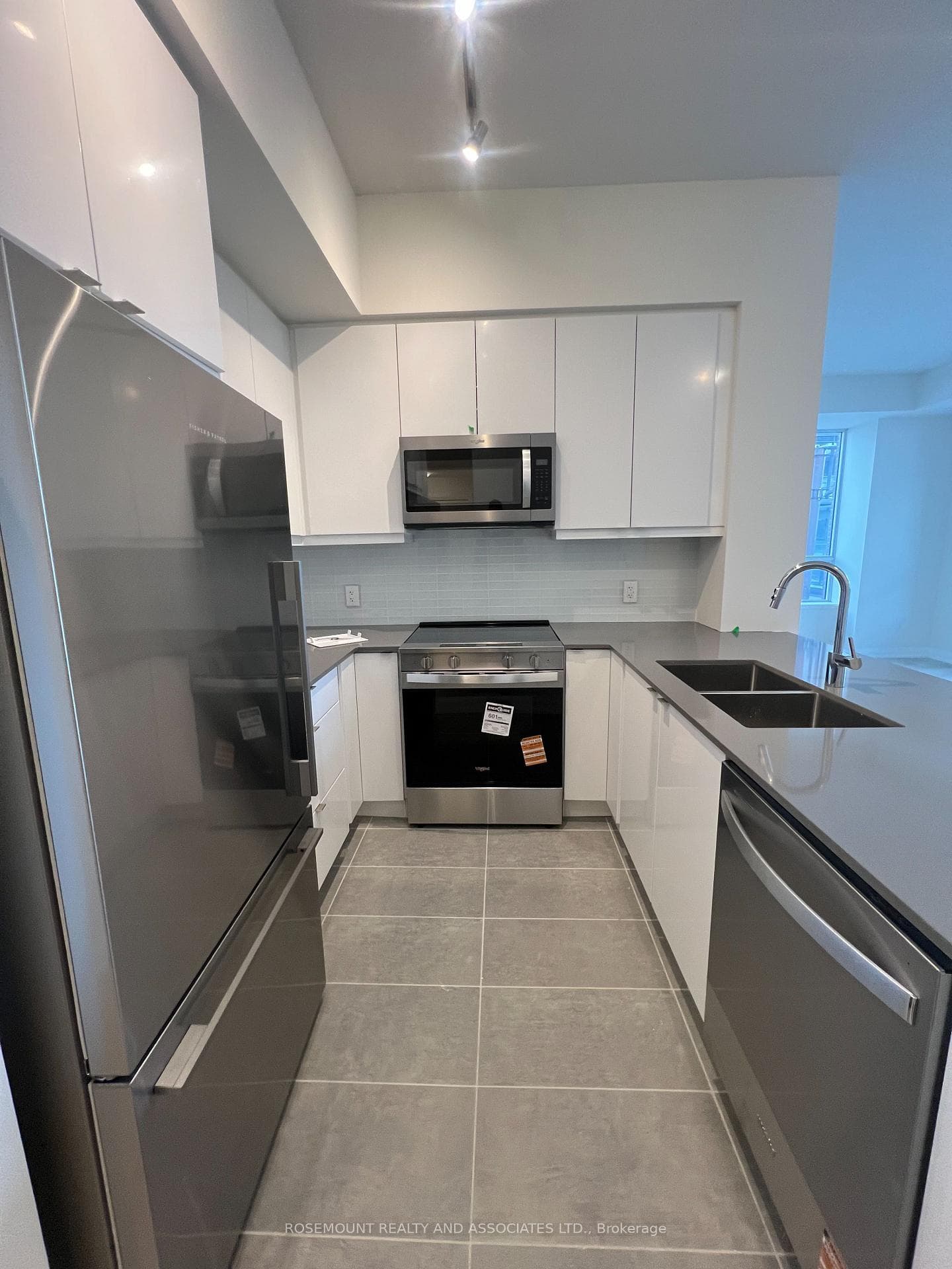 3260 Sheppard Avenue Unit 1004 - Condo photo 4 of 15 in Scarborough Village / Eglinton East, Ontario