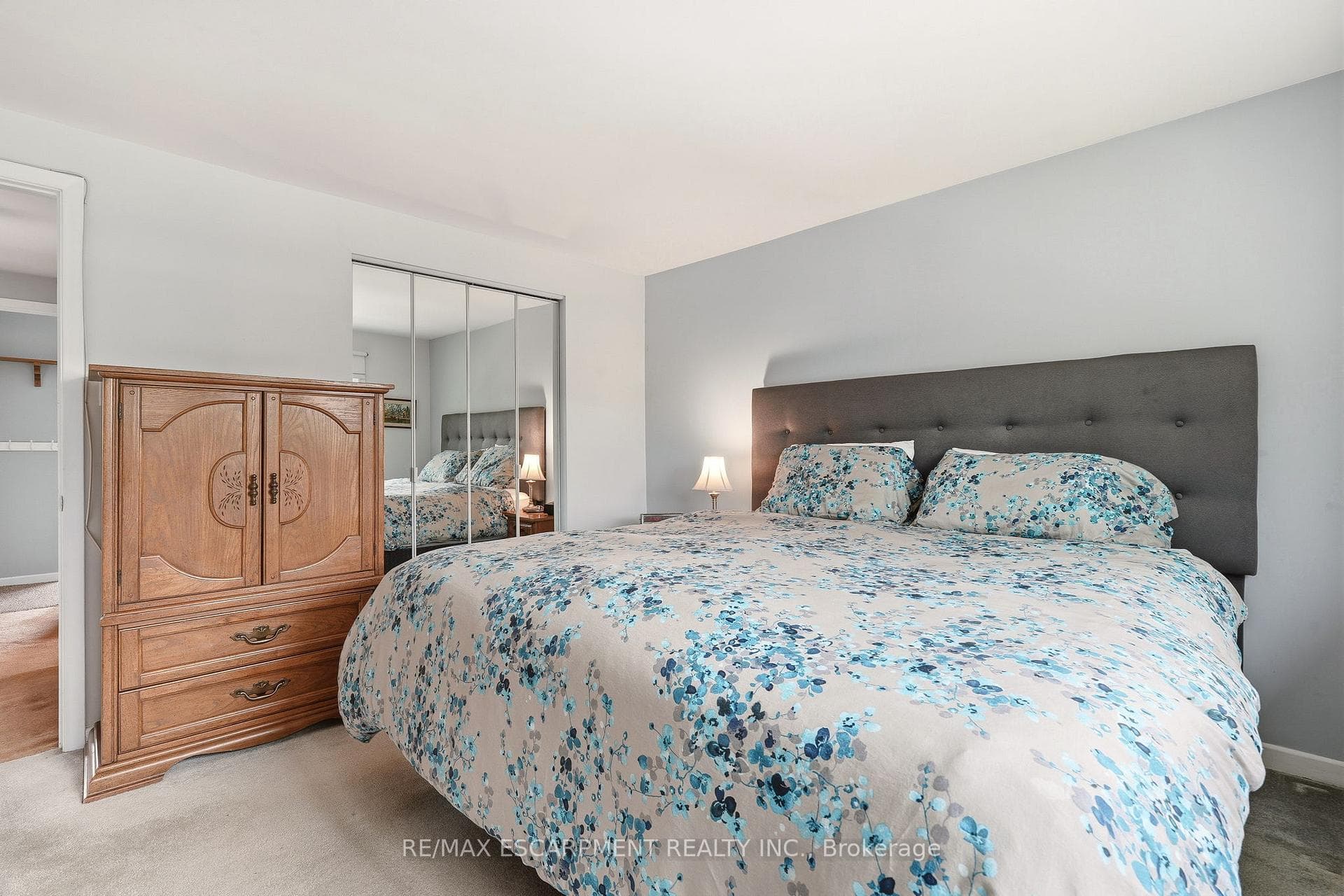 731 Mullin Way - Detached photo 25 of 50 in Burlington, Ontario