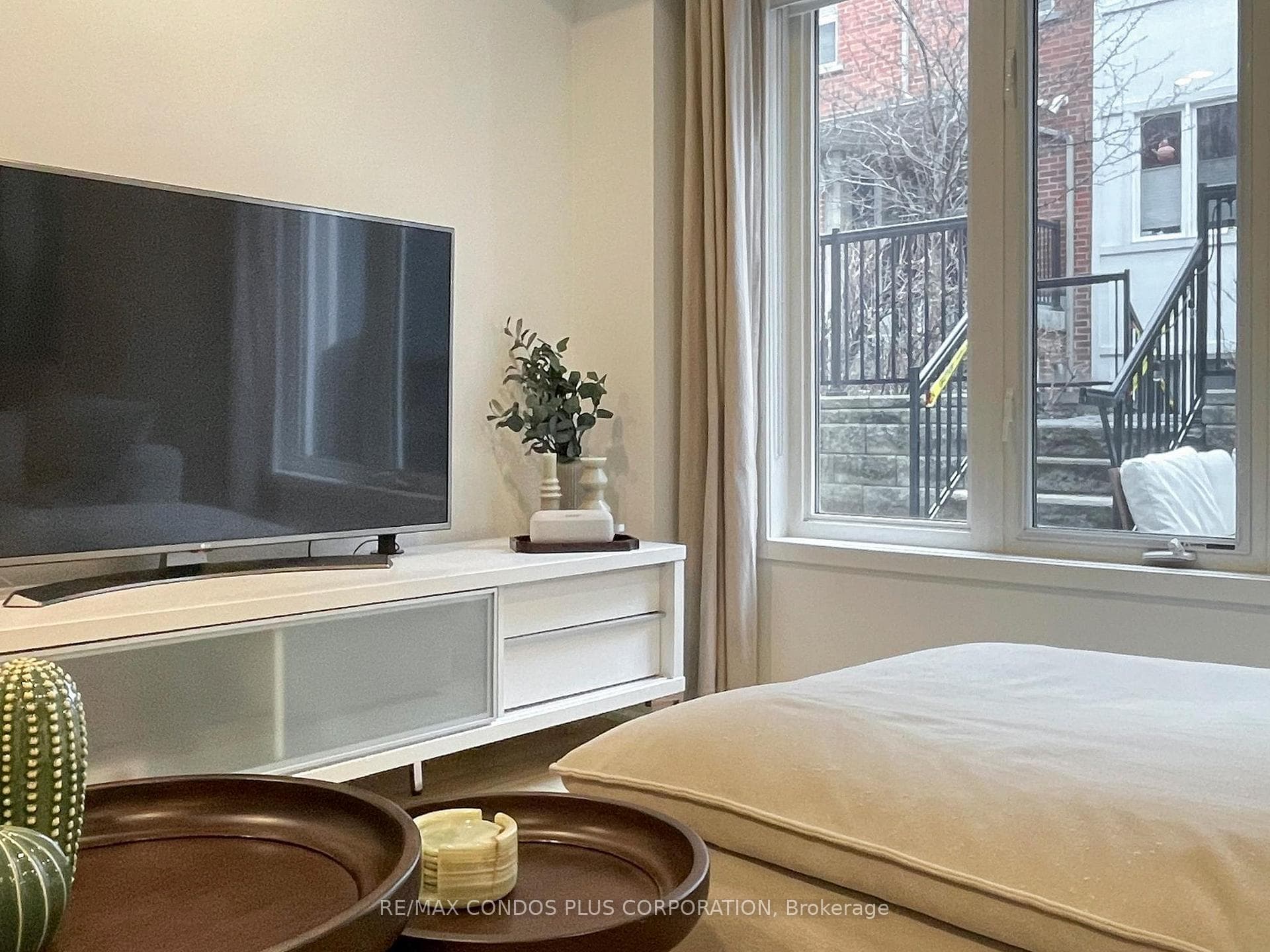 29 Florence Wyle Lane Unit 38 - Condo photo 14 of 43 in Riverdale / Leslieville, Ontario