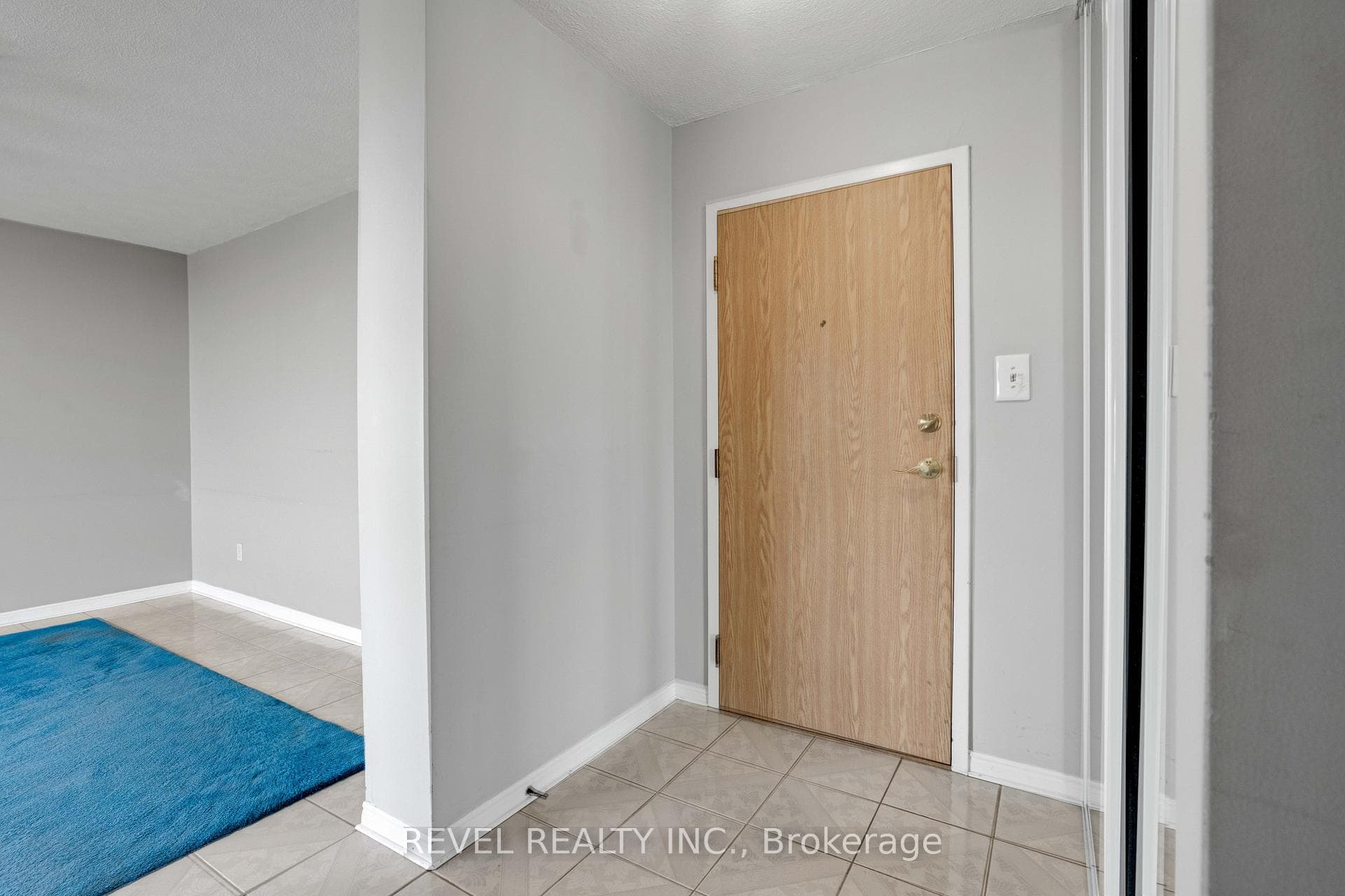 1360 Rathburn Road Unit 403 - Condo photo 2 of 31 in Mississauga, Ontario