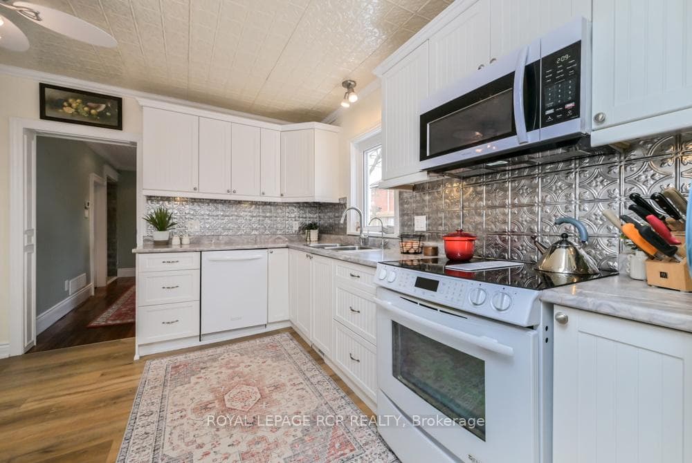 1429 Queen Street - Detached photo 5 of 28 in Caledon, Ontario