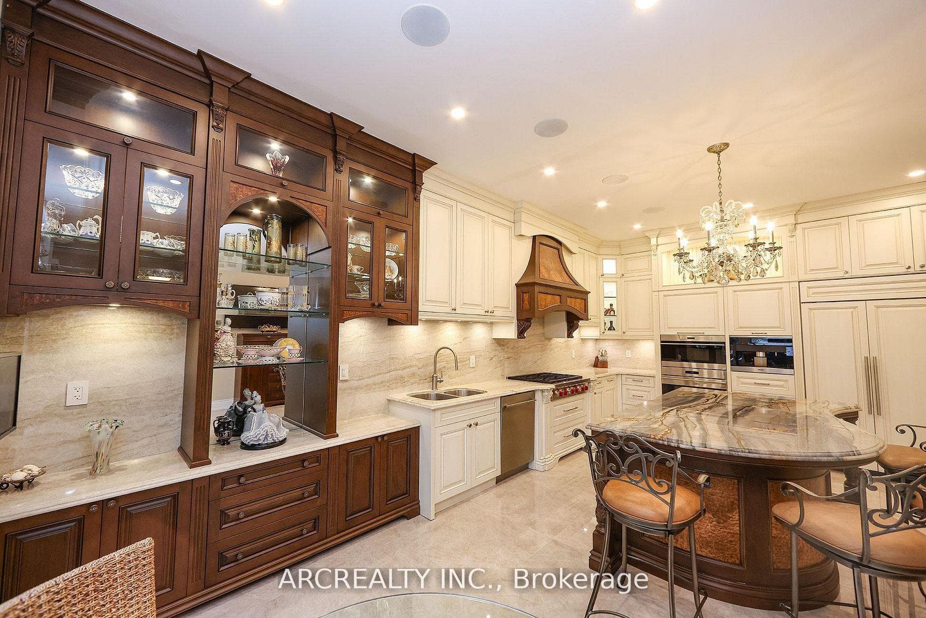 188 Alfred Avenue - Detached photo 11 of 49 in Willowdale / Newtonbrook, Ontario