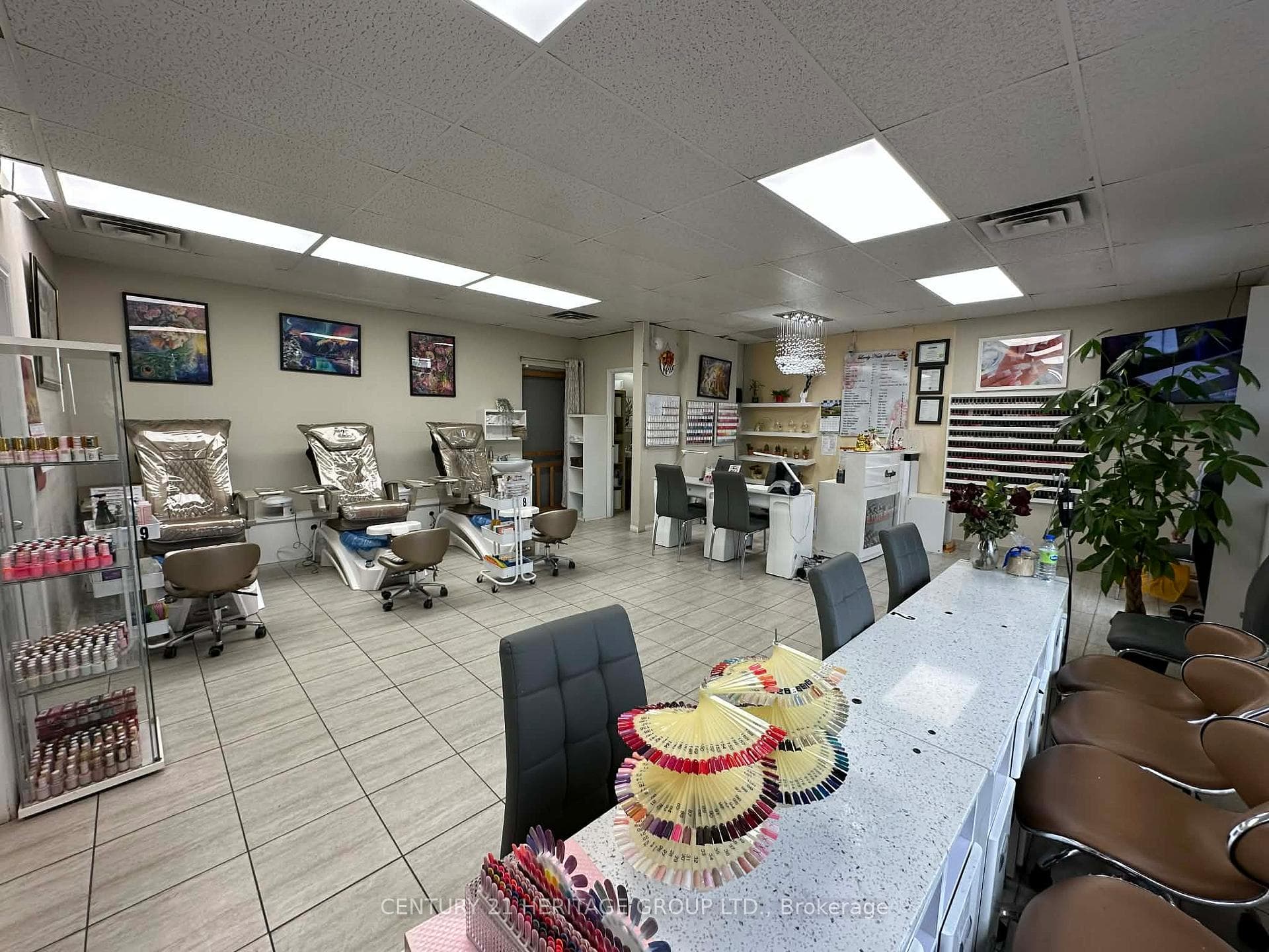 55 Parkdale Avenue Unit 3 - Commercial photo 5 of 6 in Hamilton, Ontario