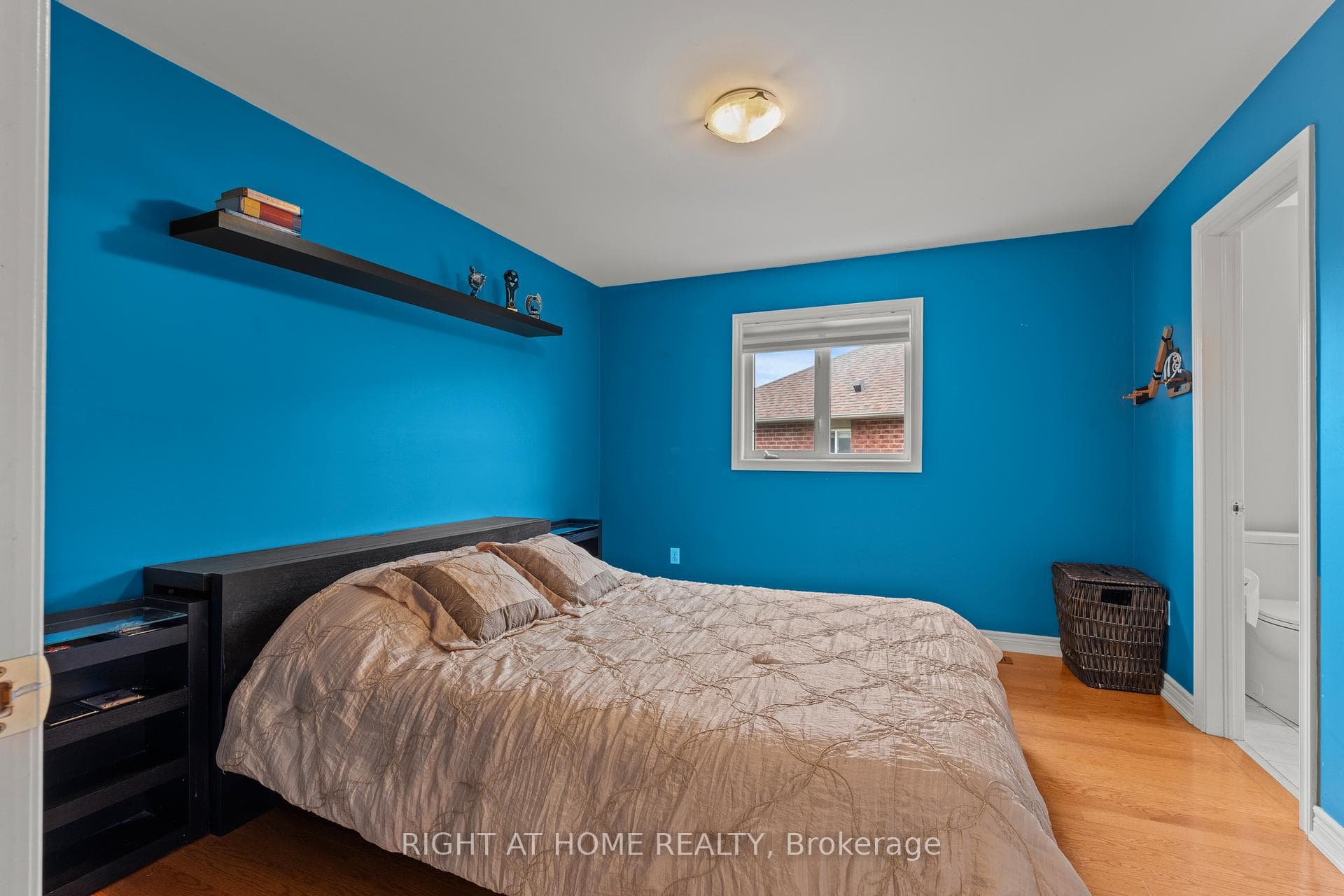 2275 Whitecliffe Way - Detached photo 25 of 38 in Oakville, Ontario
