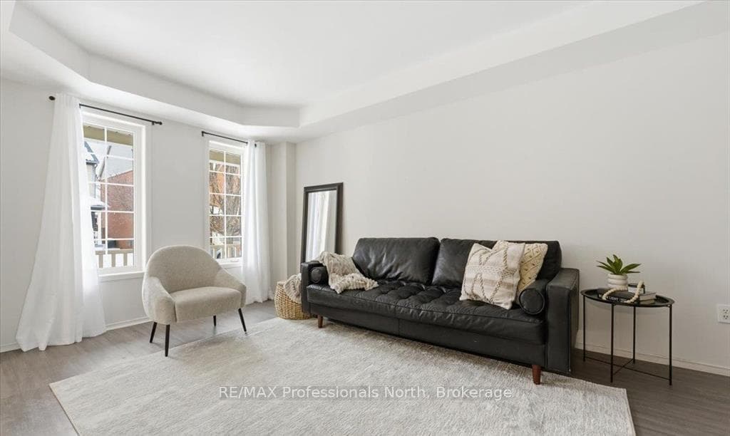 98 Roxton Road - Semi-Detached for sale in Glen Abbey, Ontario