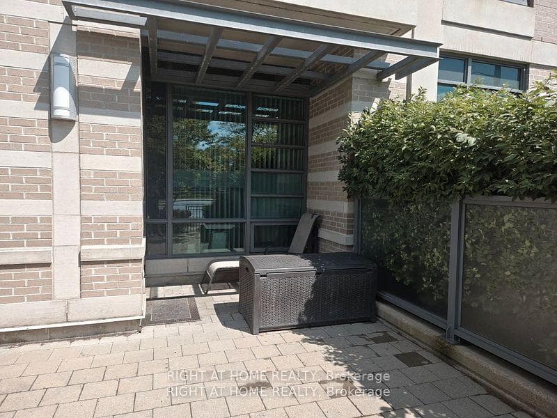 215 Sherway Gardens Road Unit 101 - home for sale in Etobicoke (Islington / Rexdale), Ontario