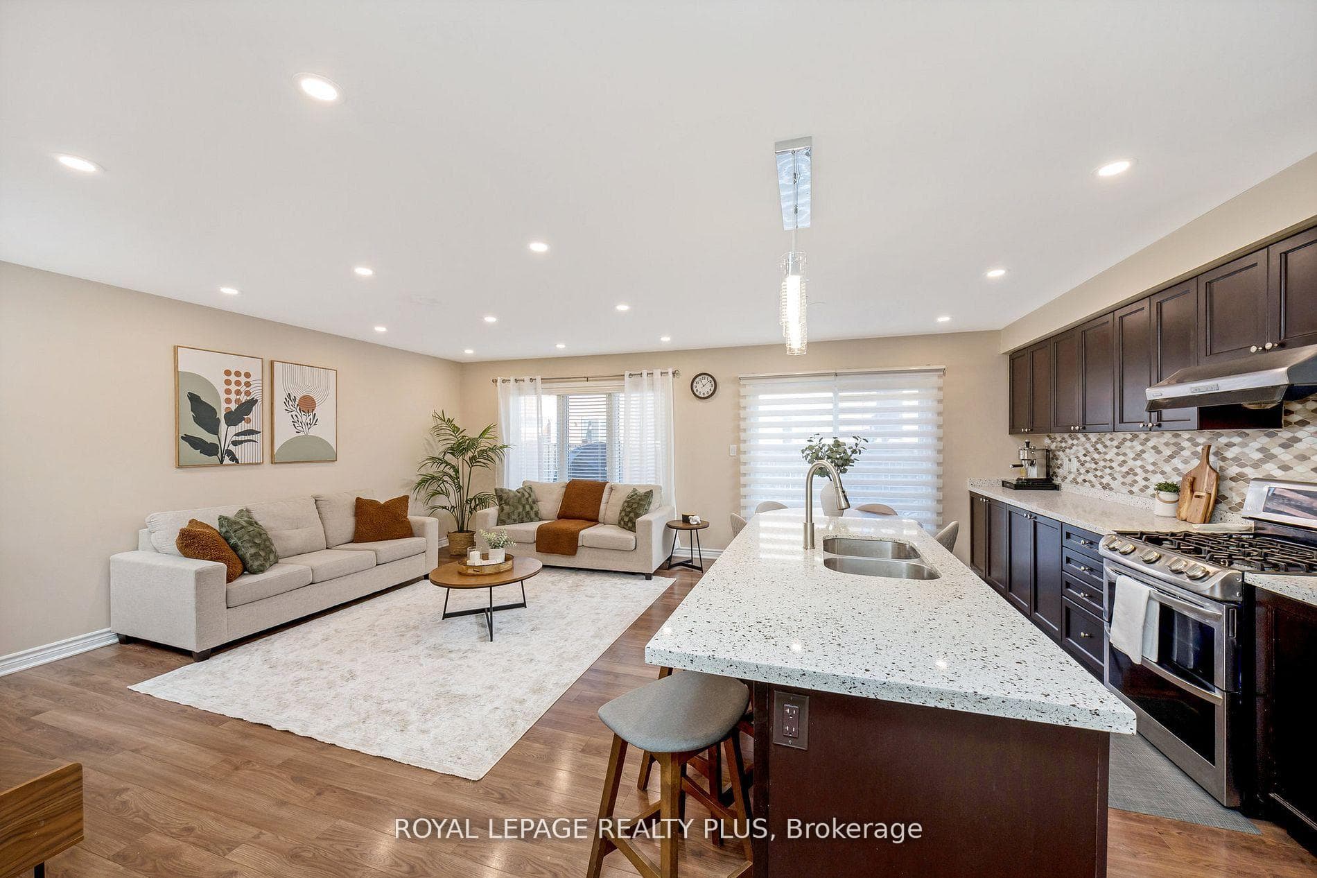 1542 Gainer Crescent - Townhouse photo 17 of 40 in Milton, Ontario