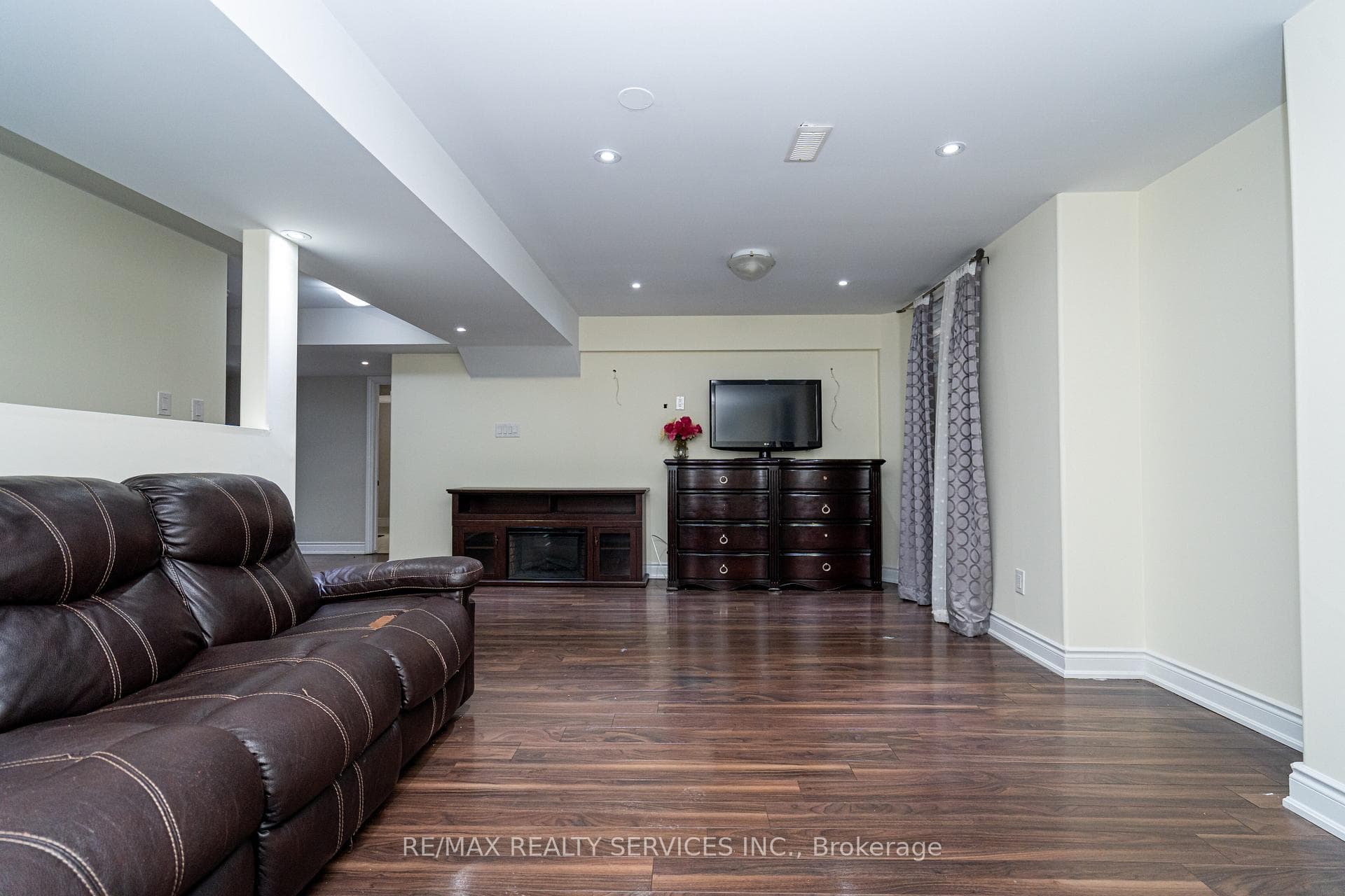 52 Mount Royal Circle - Detached photo 29 of 40 in Brampton, Ontario