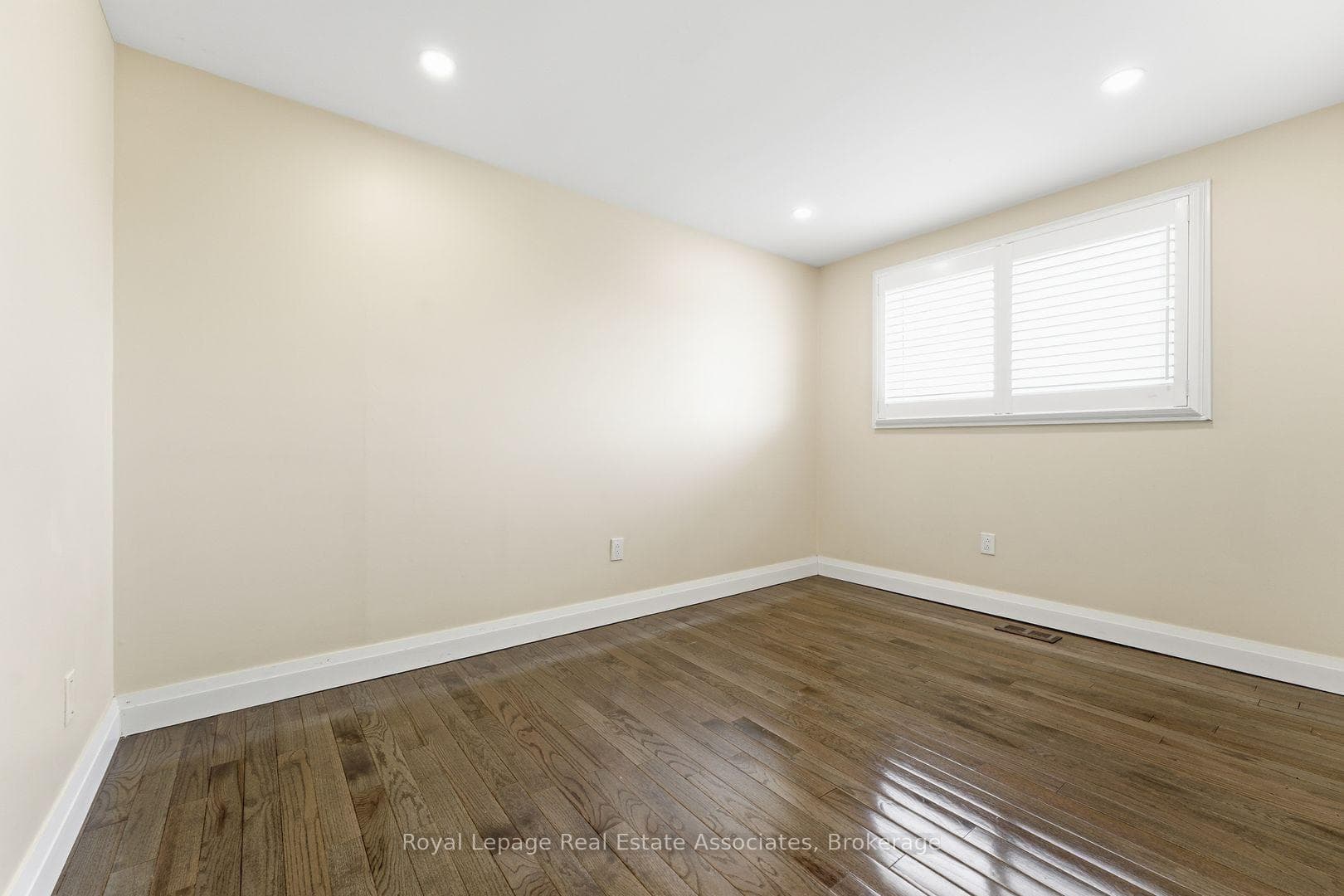 2362 Greenbank Trail - Semi-Detached photo 23 of 50 in Burlington, Ontario