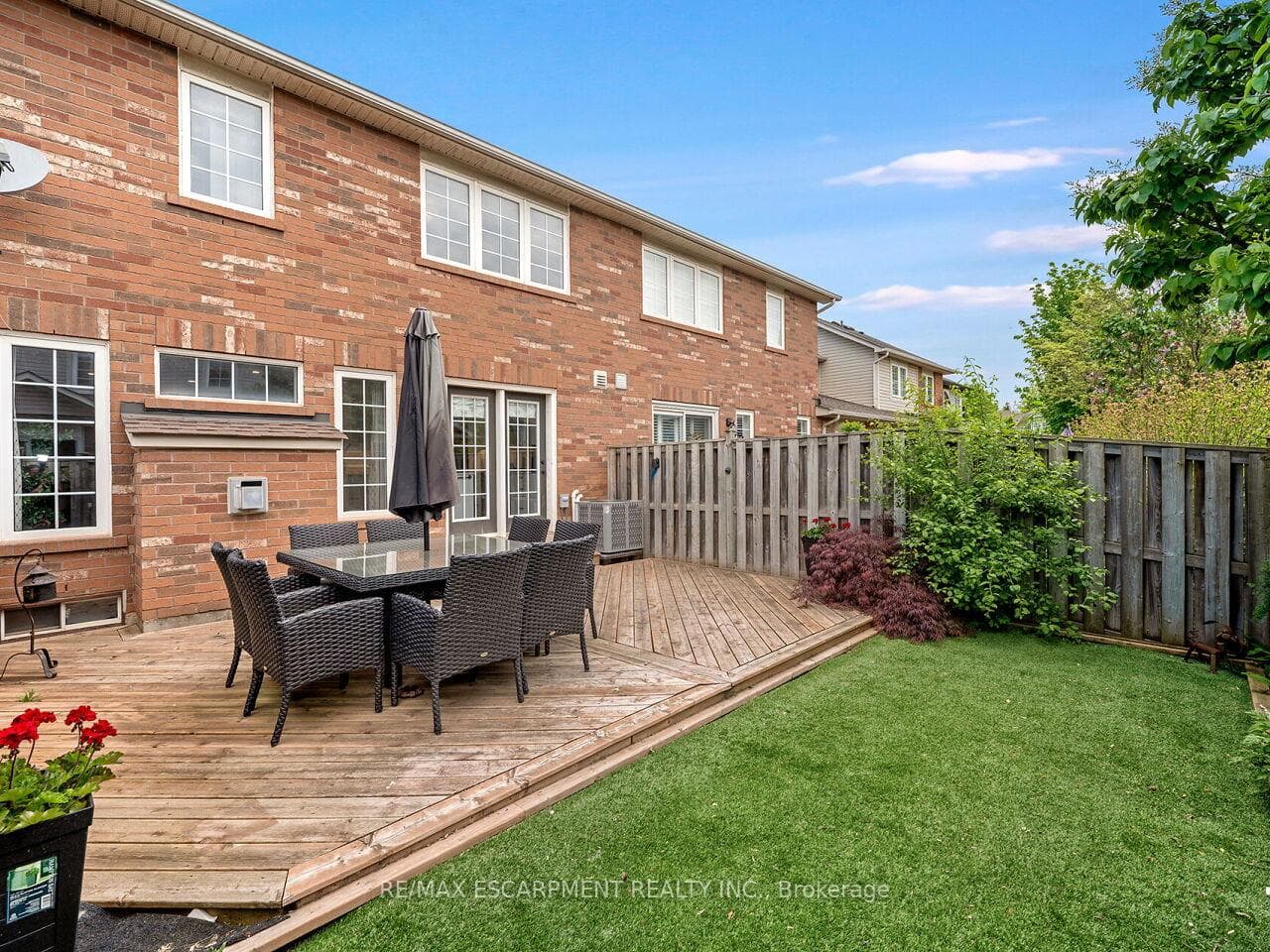 2448 Wooden Hill Circle - Townhouse photo 47 of 50 in Oakville, Ontario