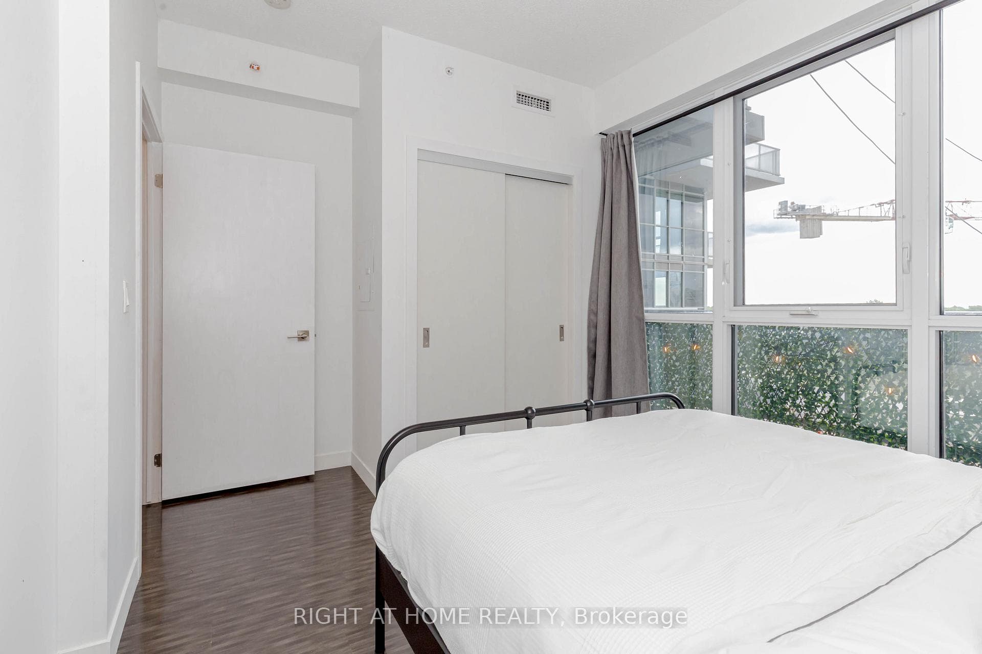 2093 Fairview Street Unit 709 - Condo photo 24 of 45 in Burlington, Ontario