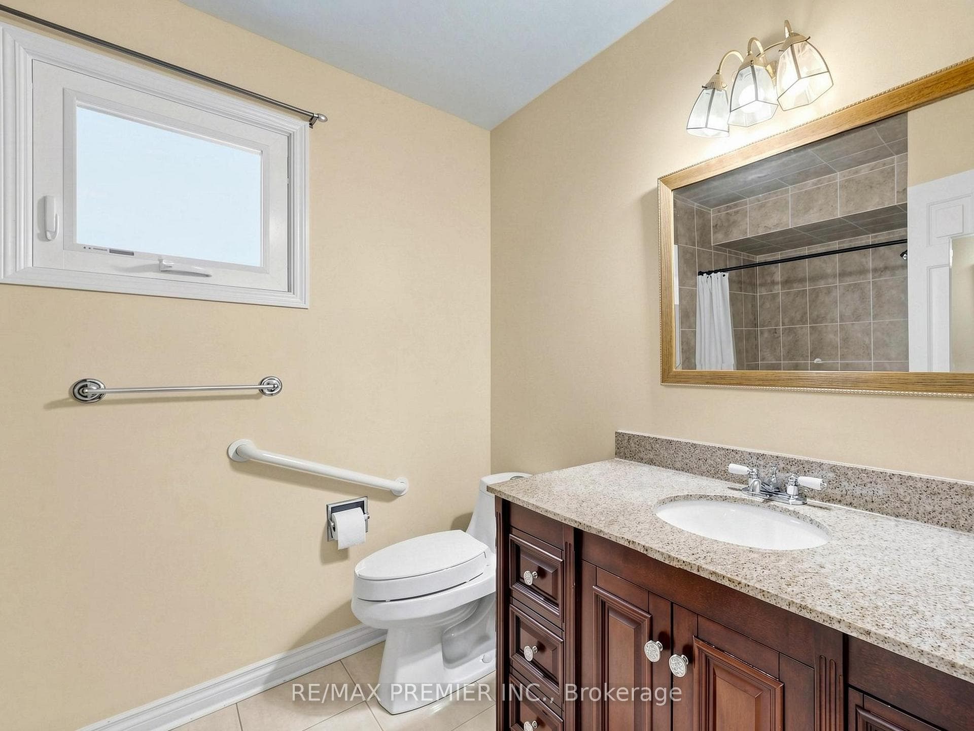 4579 Guildwood Way - Detached photo 20 of 31 in Mississauga, Ontario