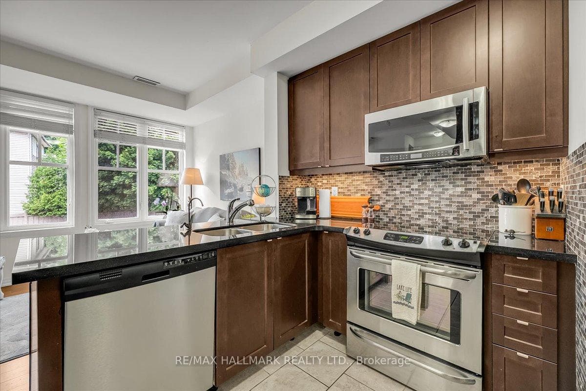 1011 Deta Road Unit 701 - Condo photo 19 of 42 in Mississauga, Ontario