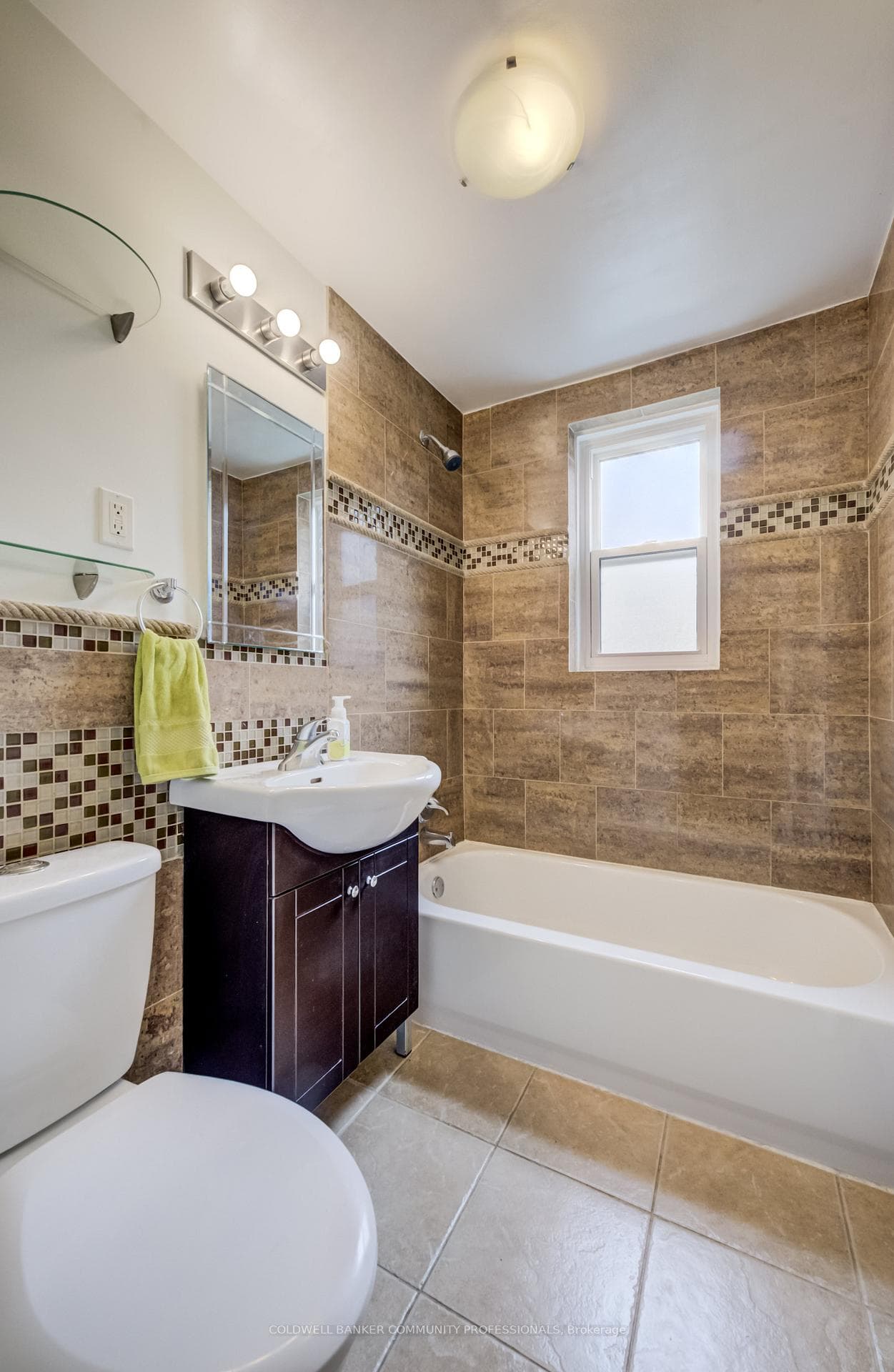 137 Emerald Street - Condo photo 16 of 23 in Hamilton, Ontario