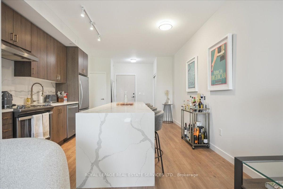 168 Sabina Drive Unit 211 - Condo photo 26 of 41 in Oakville, Ontario