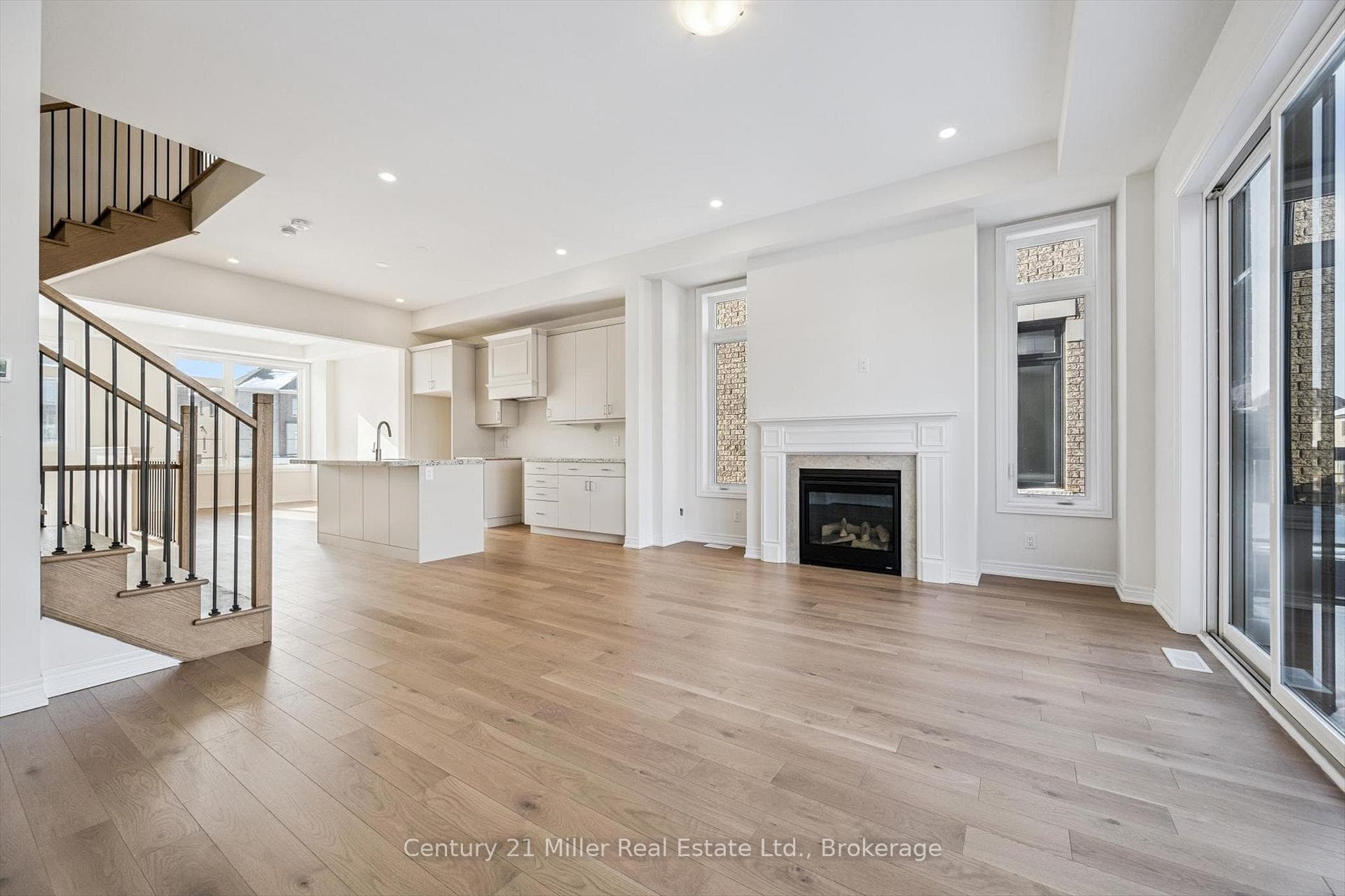 3199 Sixth Line - Townhouse photo 10 of 38 in Oakville, Ontario