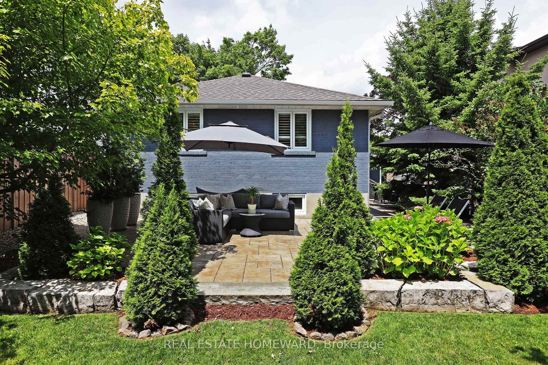 49 Greenfield Drive - Detached photo 2 of 15 in Etobicoke (Islington / Rexdale), Ontario