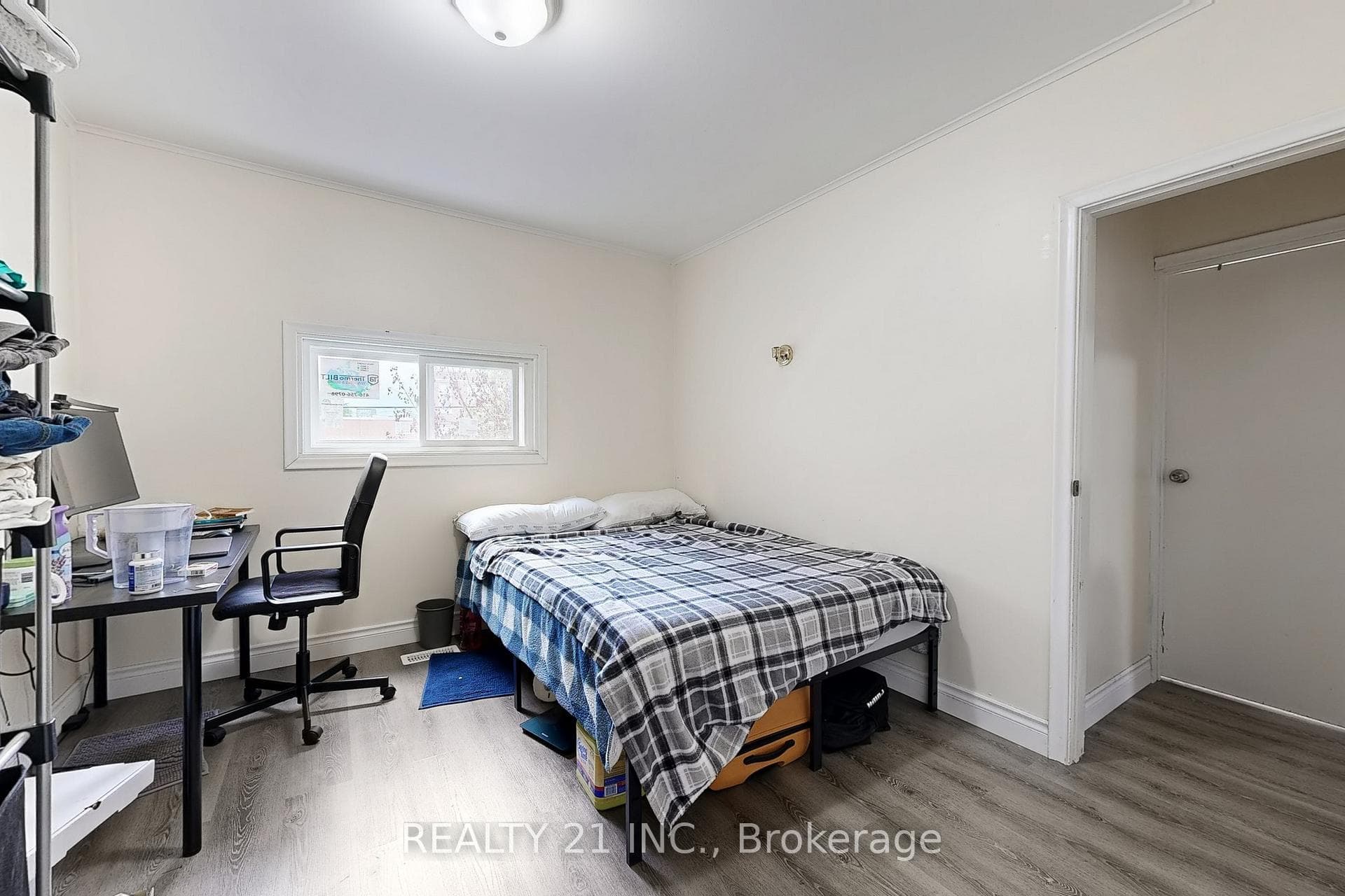 125 S Woodrow Boulevard - Detached photo 16 of 35 in Birch Cliff / Cliffside, Ontario