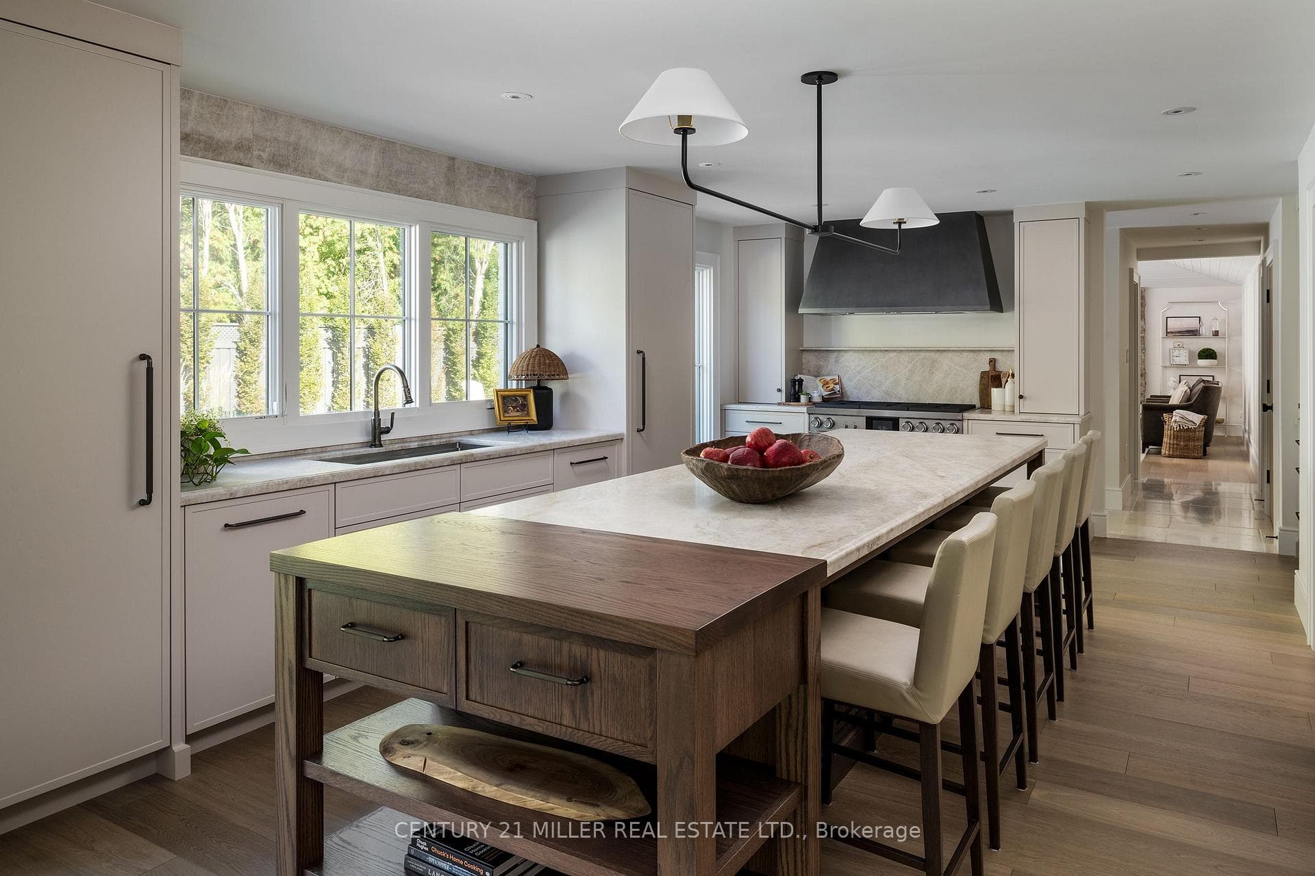 468 Copeland Court - Detached photo 11 of 42 in Oakville, Ontario