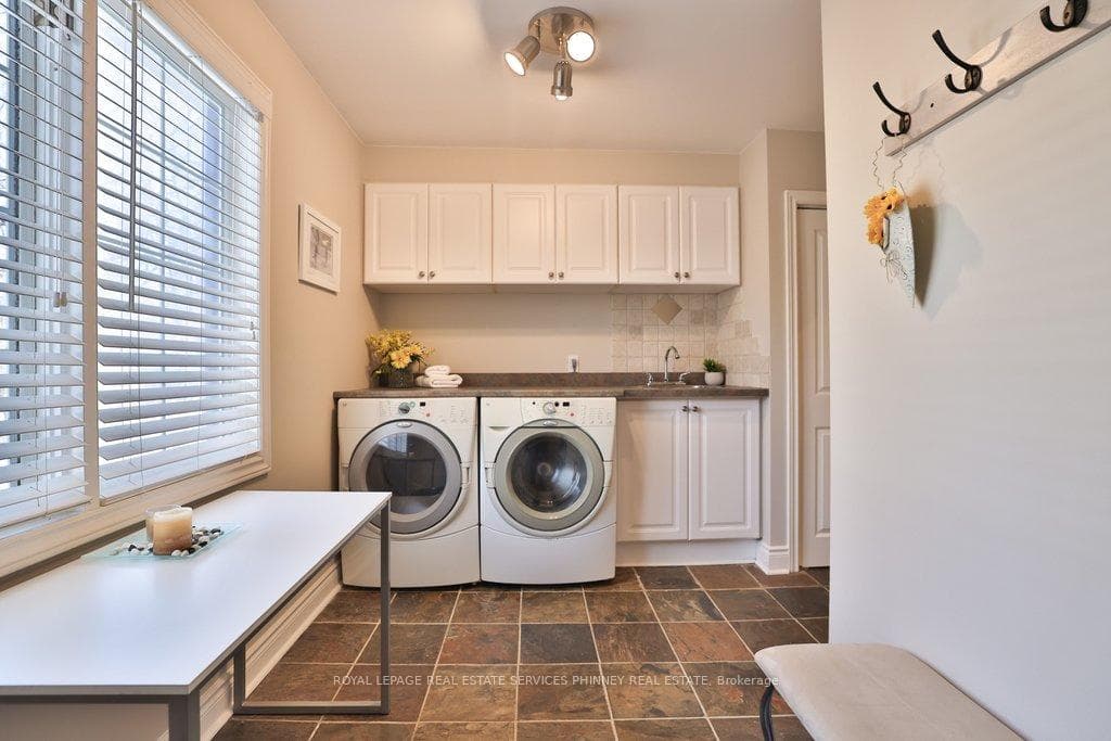 1244 Woodland Avenue - Detached photo 16 of 46 in Mississauga, Ontario