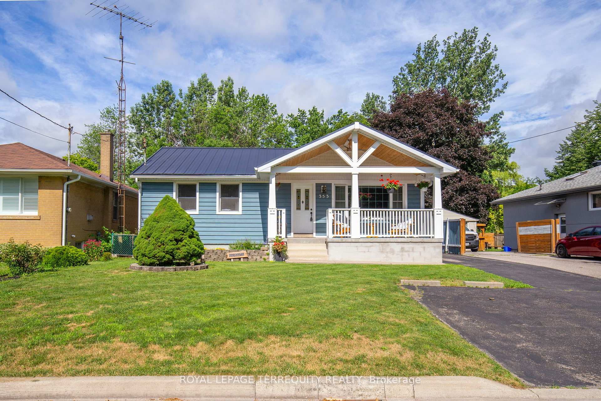 353 Kingsleigh Court - home for sale in Milton, Ontario