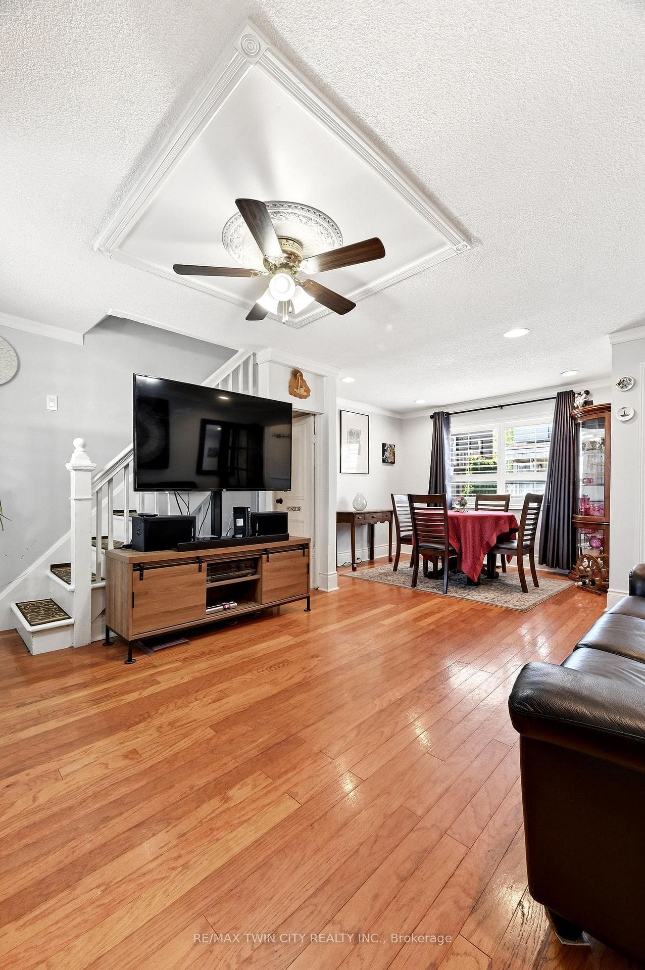 23 Britannia Avenue - Detached photo 8 of 35 in Hamilton, Ontario