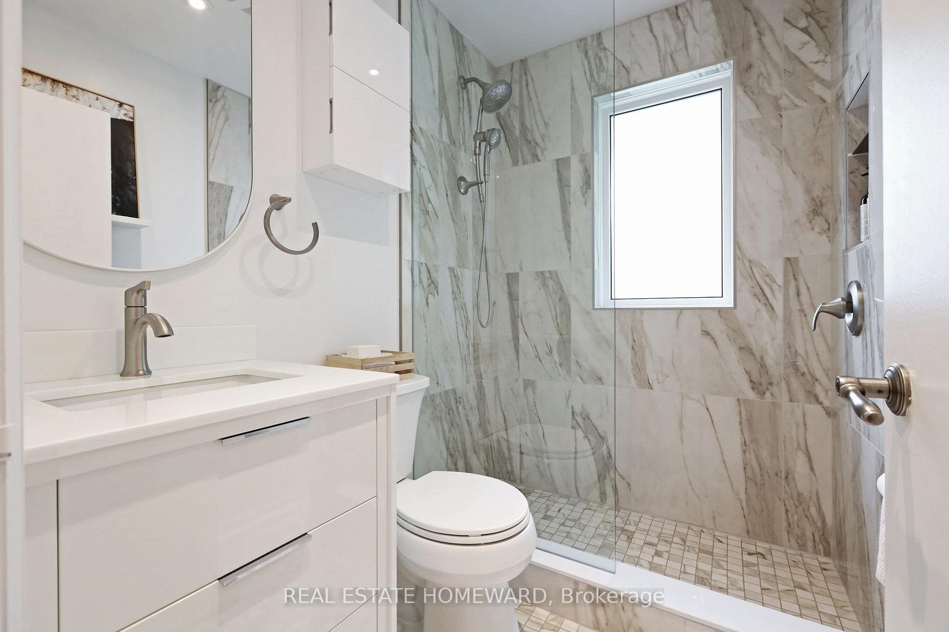 49 Greenfield Drive - Detached photo 9 of 15 in Etobicoke (Islington / Rexdale), Ontario