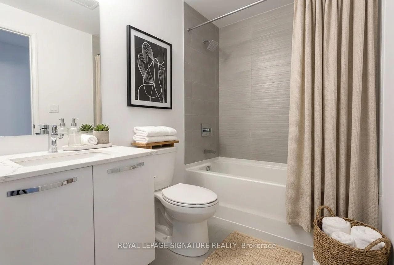 75 James Street Unit 1421 - Condo photo 6 of 8 in Hamilton, Ontario