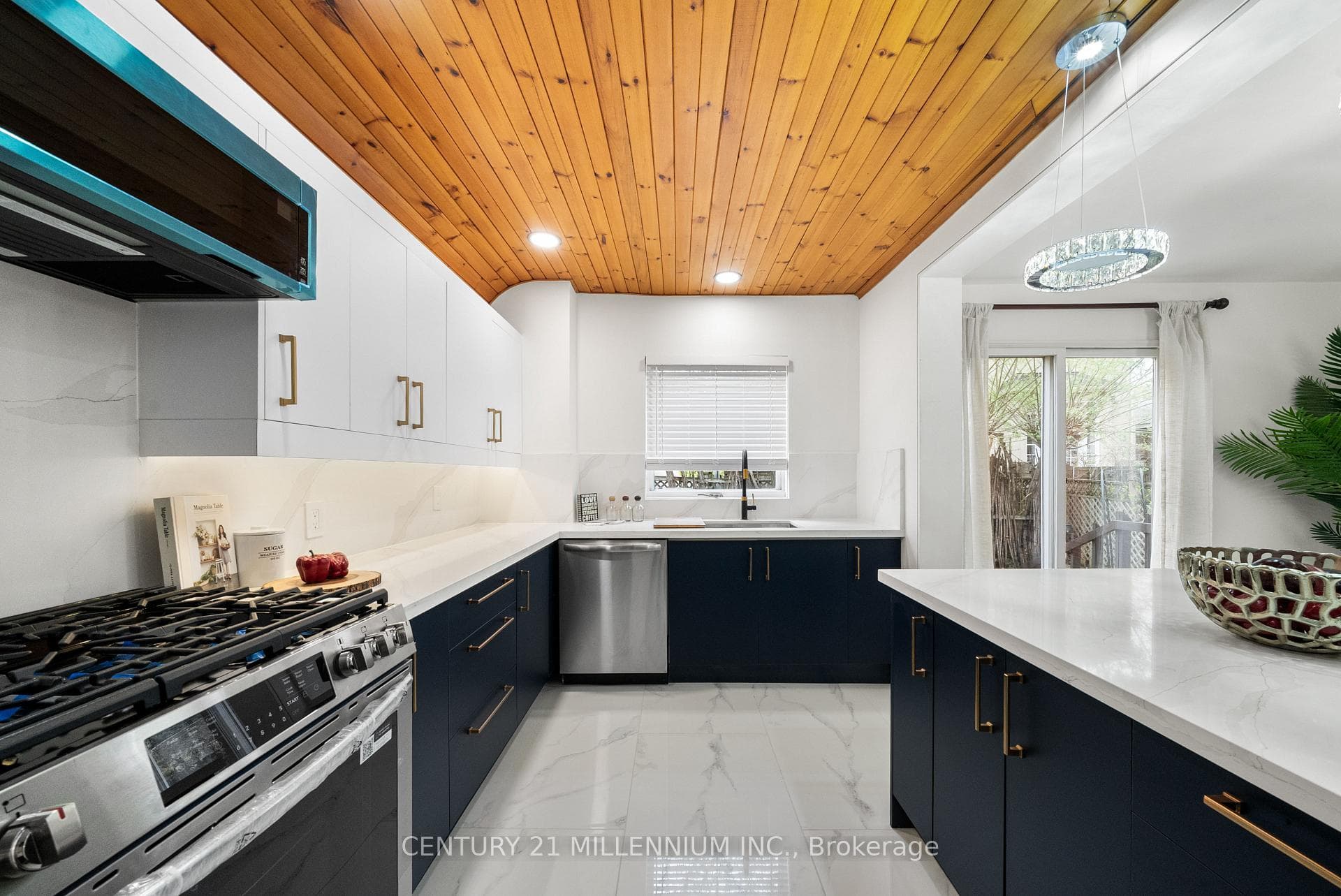 134 Helendale Avenue - Detached photo 17 of 35 in Forest Hill / Deer Park, Ontario