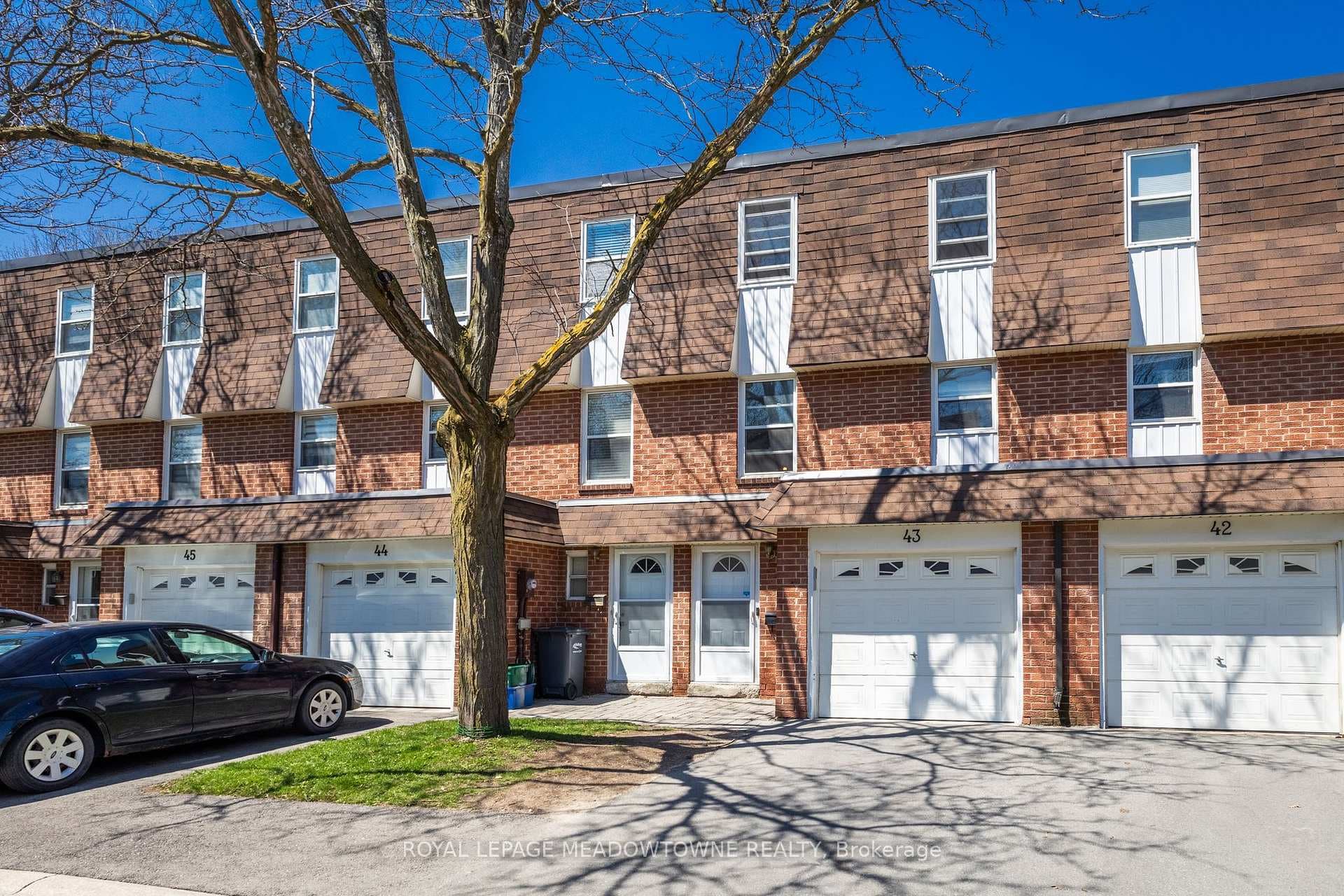 235 Bronte Street Unit 43 - home for sale in Milton, Ontario