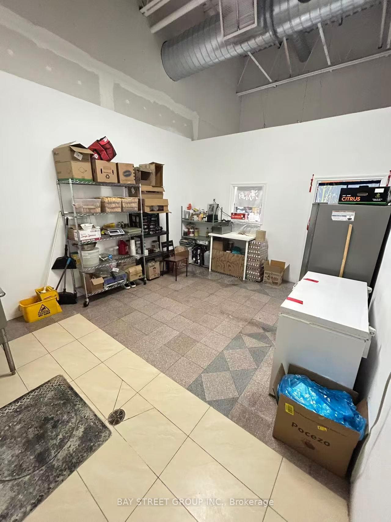 1000 Burnhamthorpe Road Unit 14 - Commercial photo 4 of 6 in Mississauga, Ontario