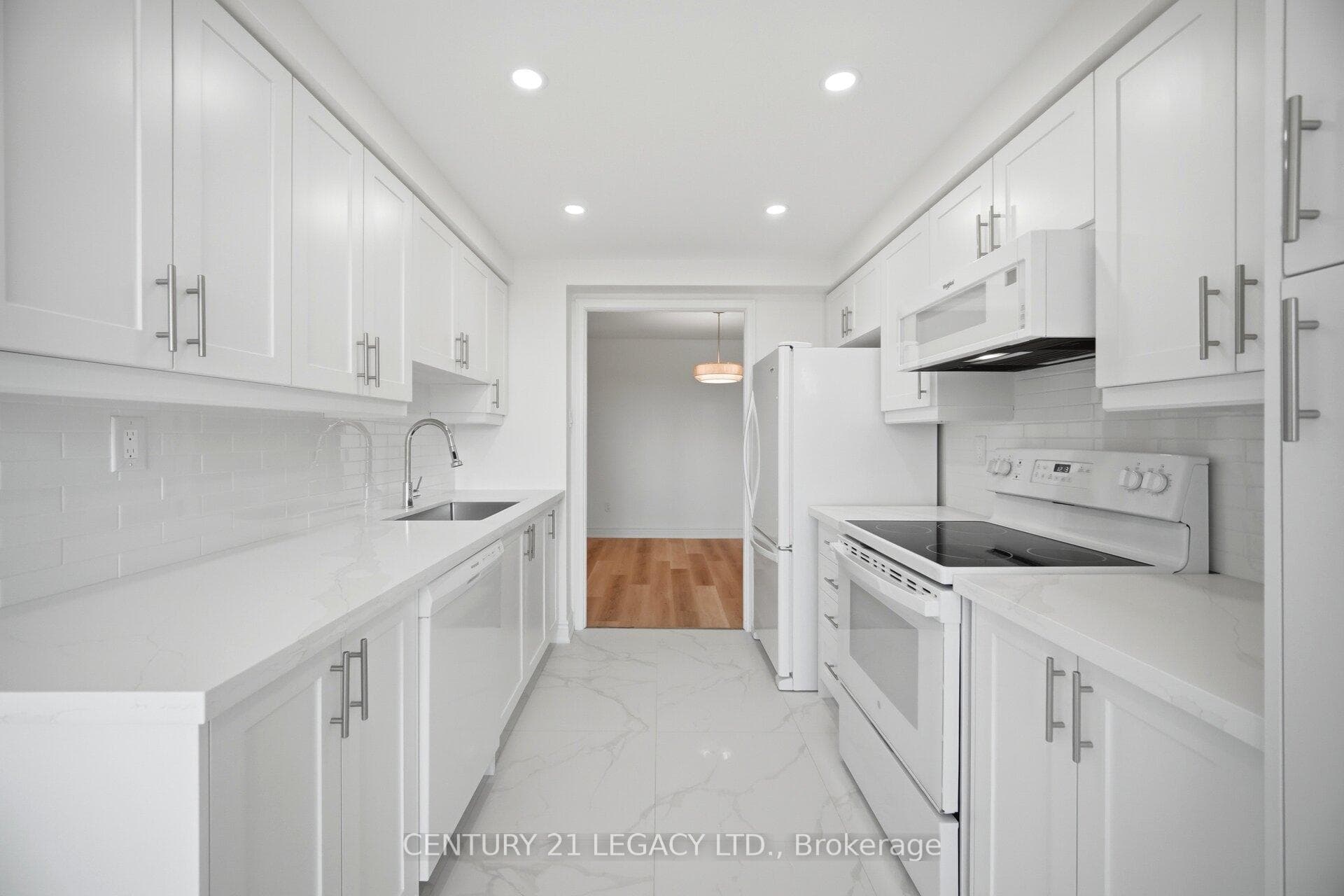 24 Hanover Road Unit 404 - Condo photo 5 of 45 in Brampton, Ontario