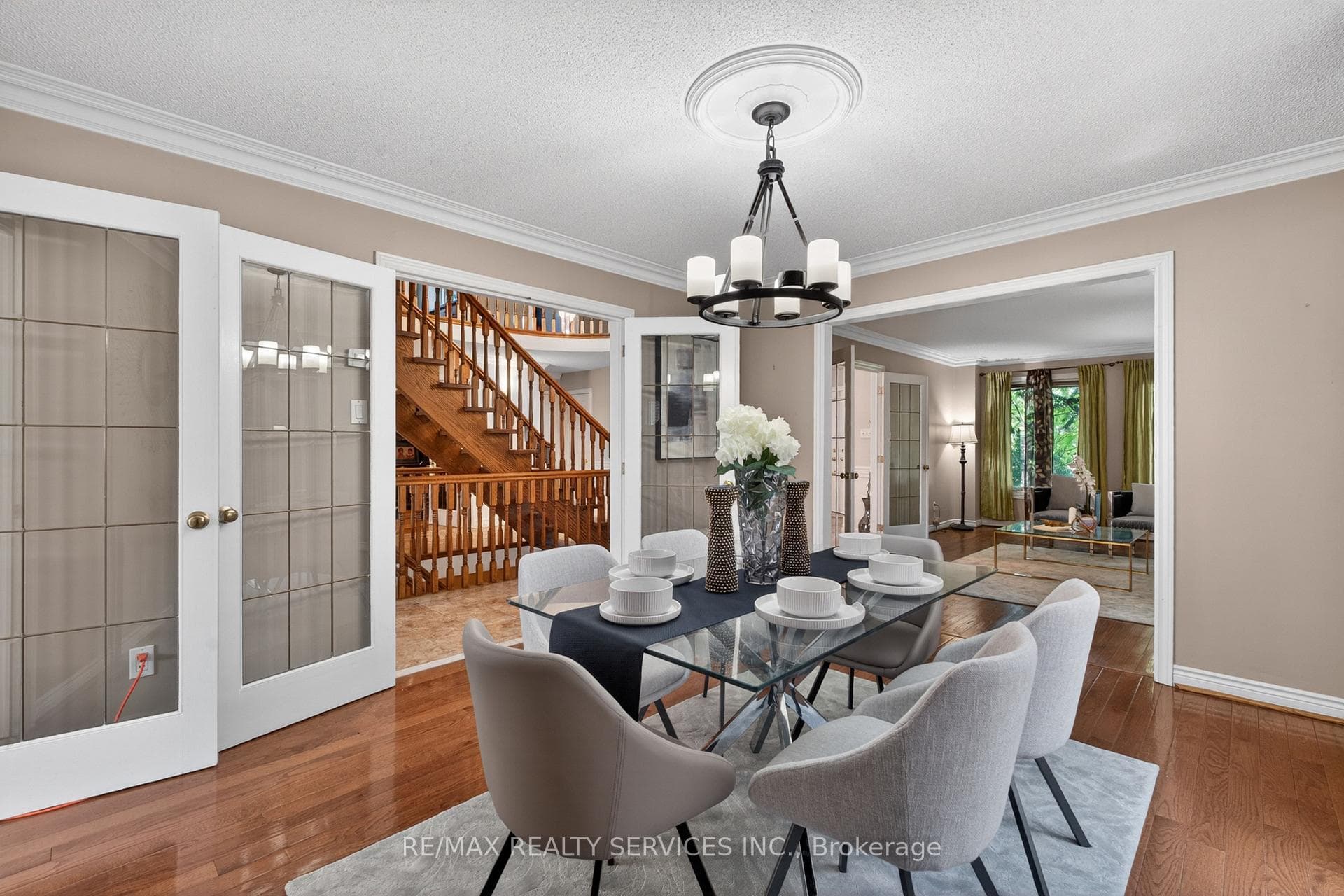 2069 Schoolmaster Circle - Detached photo 13 of 49 in Oakville, Ontario
