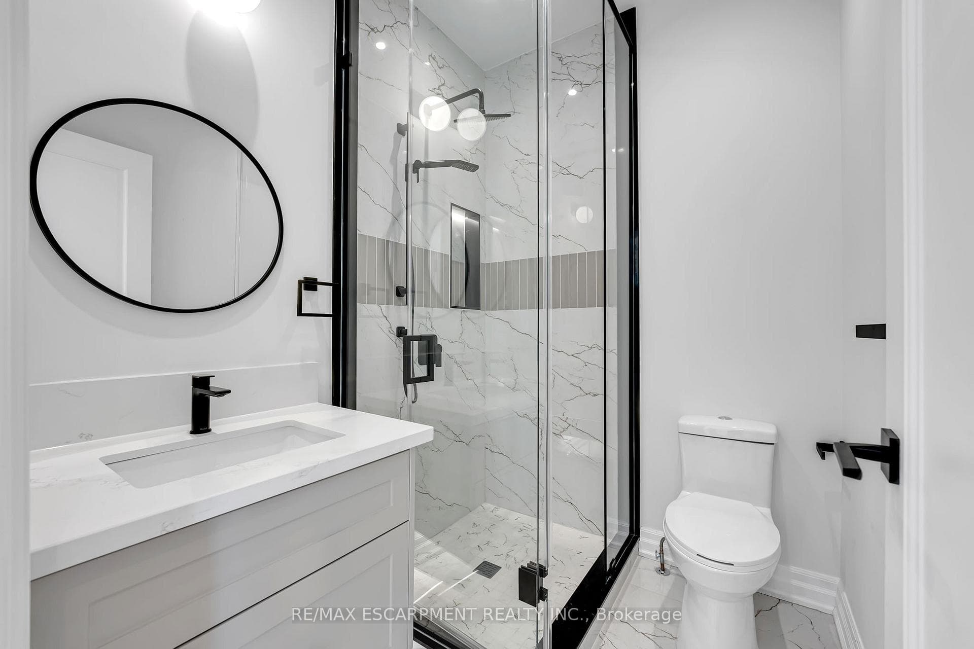 383 Wadsworth Street - Detached photo 32 of 46 in Oakville, Ontario