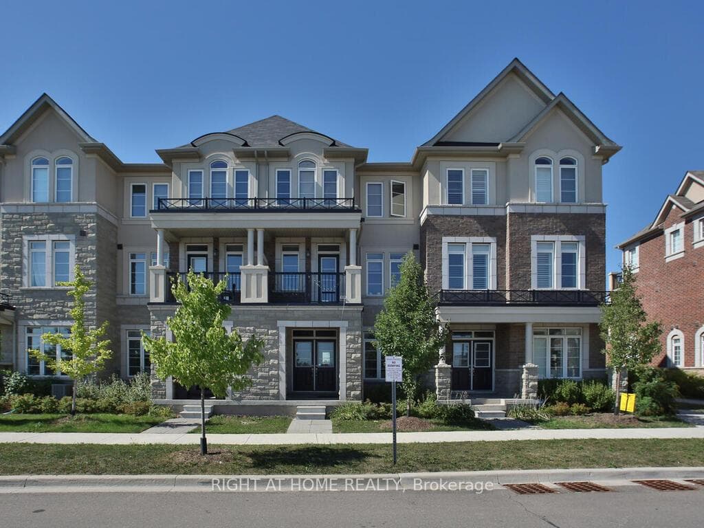 3030 George Savage Avenue - home for sale in Oakville, Ontario