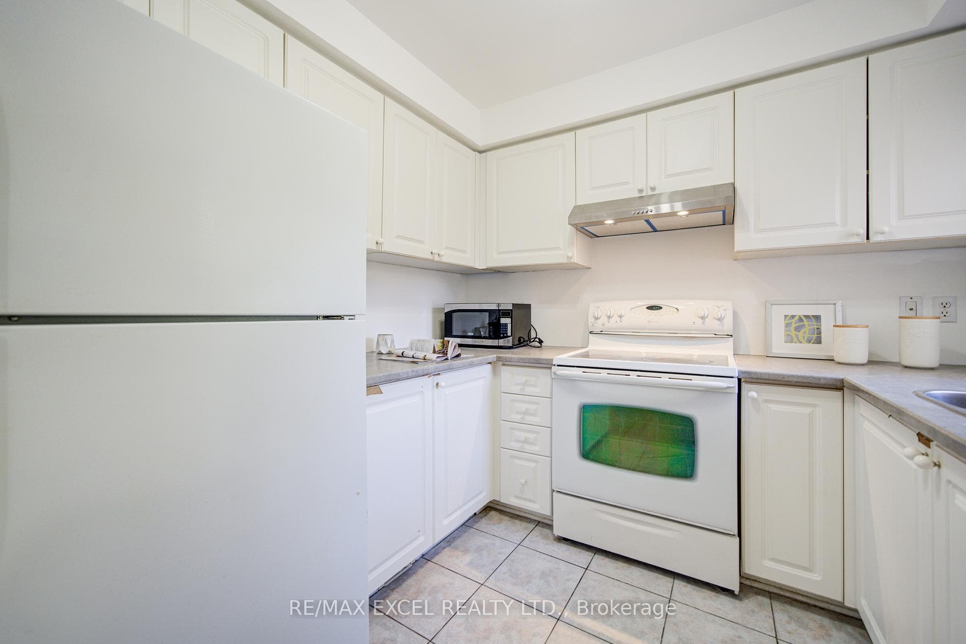5148 Porter Street - Semi-Detached photo 19 of 48 in Burlington, Ontario