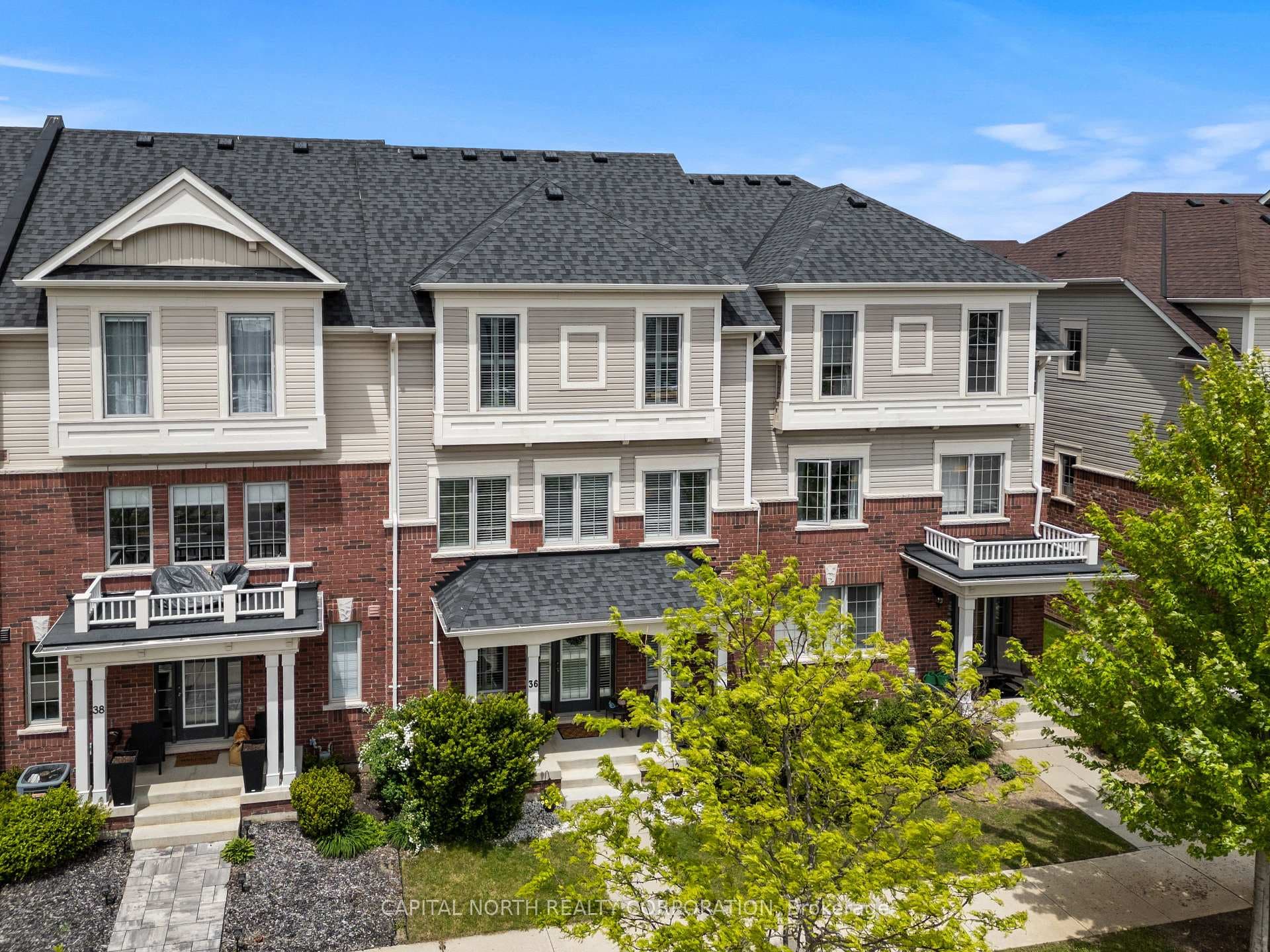 36 Mcdevitt Lane - Townhouse photo 2 of 43 in Caledon, Ontario