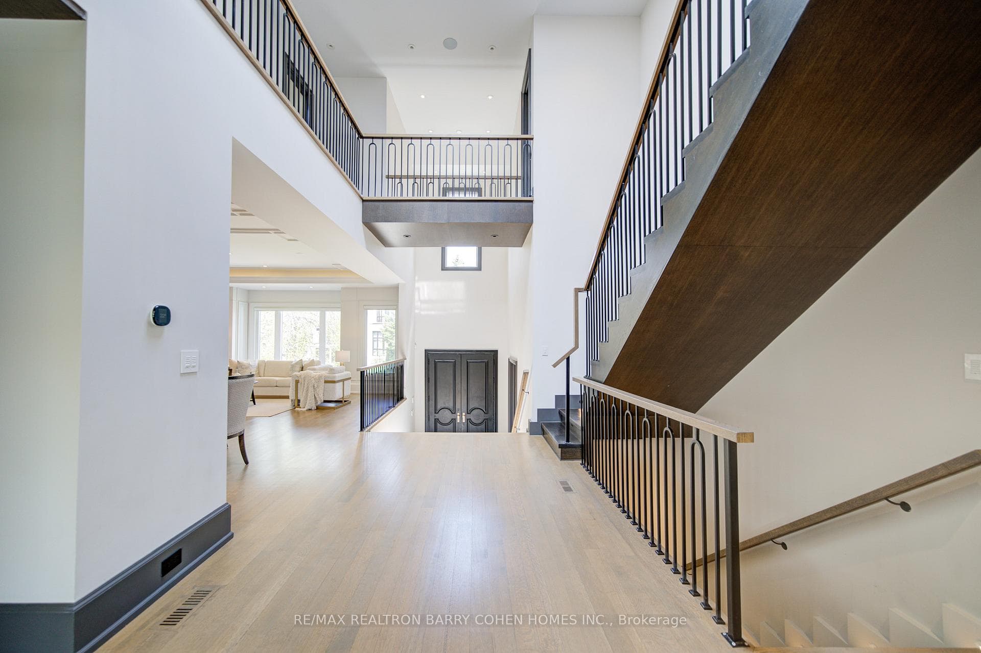 15 Ames Circle - Detached photo 11 of 50 in Don Mills / Parkwoods / Victoria Village, Ontario