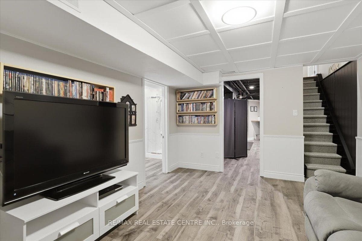 315 Woodlawn Crescent - Detached photo 32 of 47 in Milton, Ontario