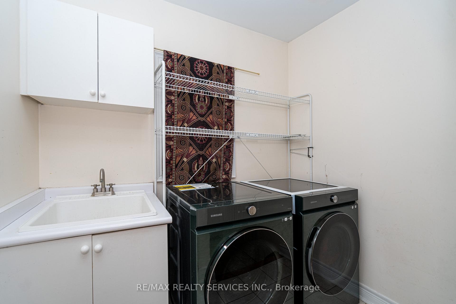 52 Mount Royal Circle - Detached photo 24 of 40 in Brampton, Ontario