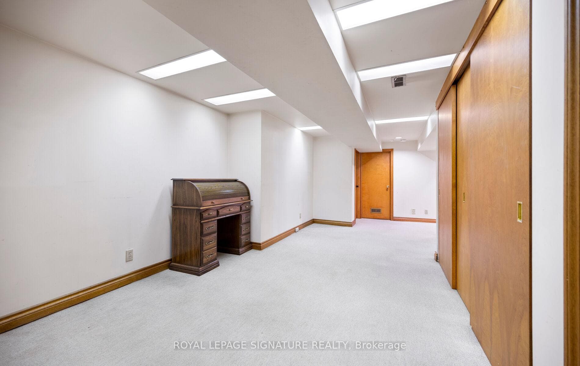 1570 Park Royale Boulevard - Detached photo 24 of 38 in Mississauga, Ontario