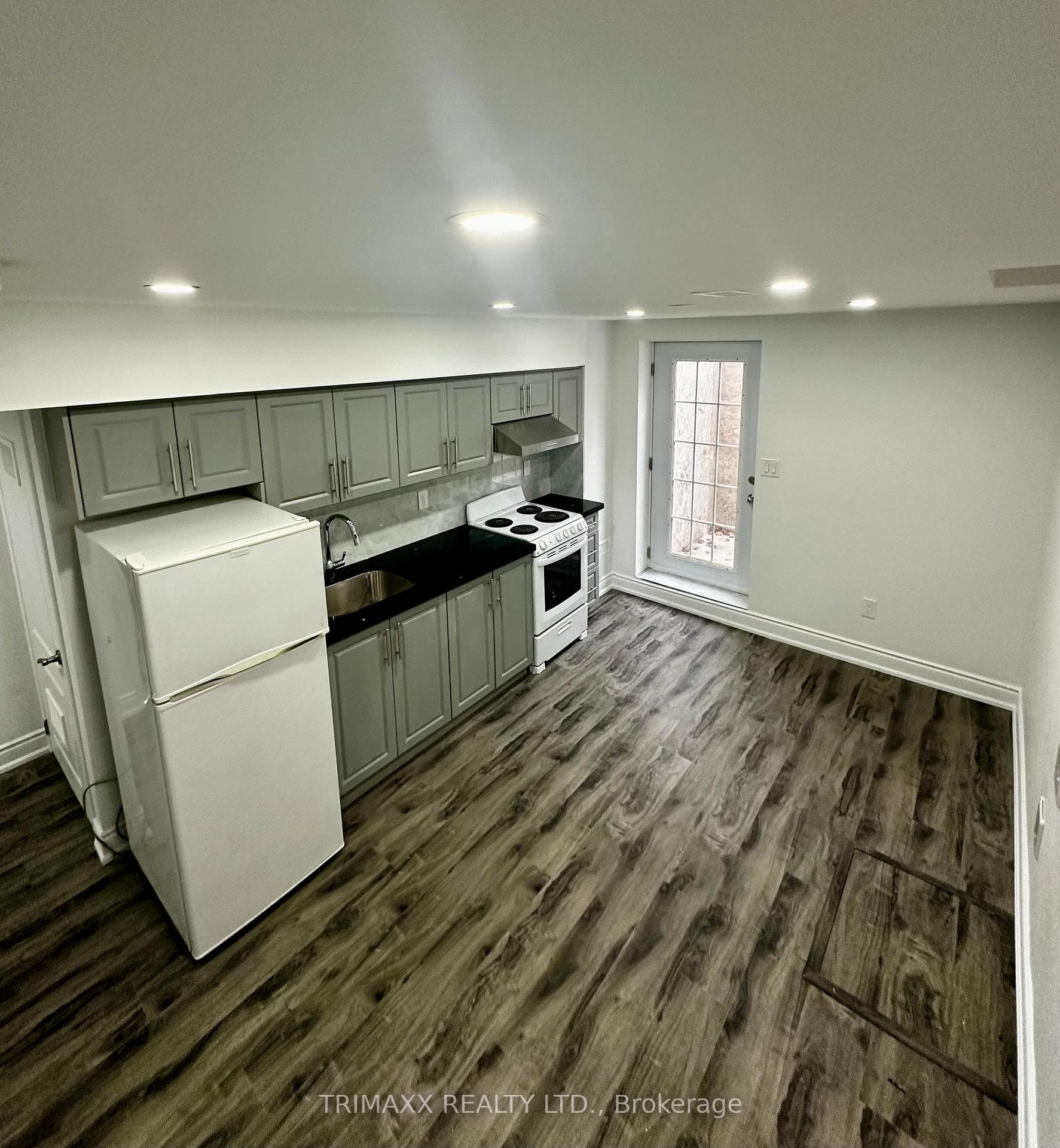 68 Ural Circle Unit Basement - Semi-Detached photo 3 of 6 in Brampton, Ontario