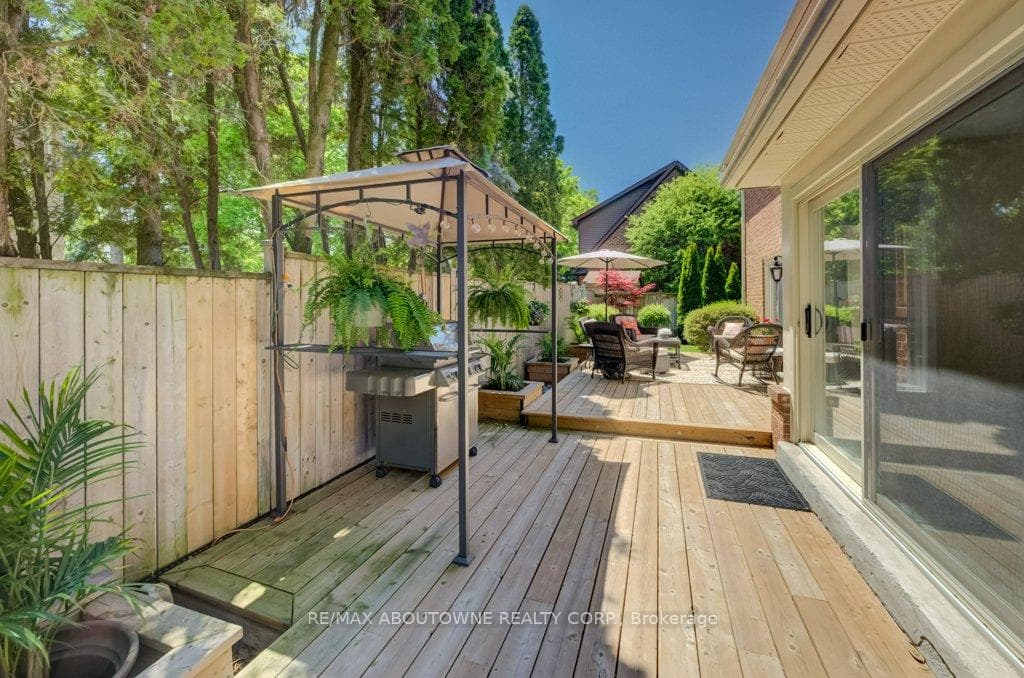 1300 Old Bridle Path - Detached photo 34 of 43 in Oakville, Ontario