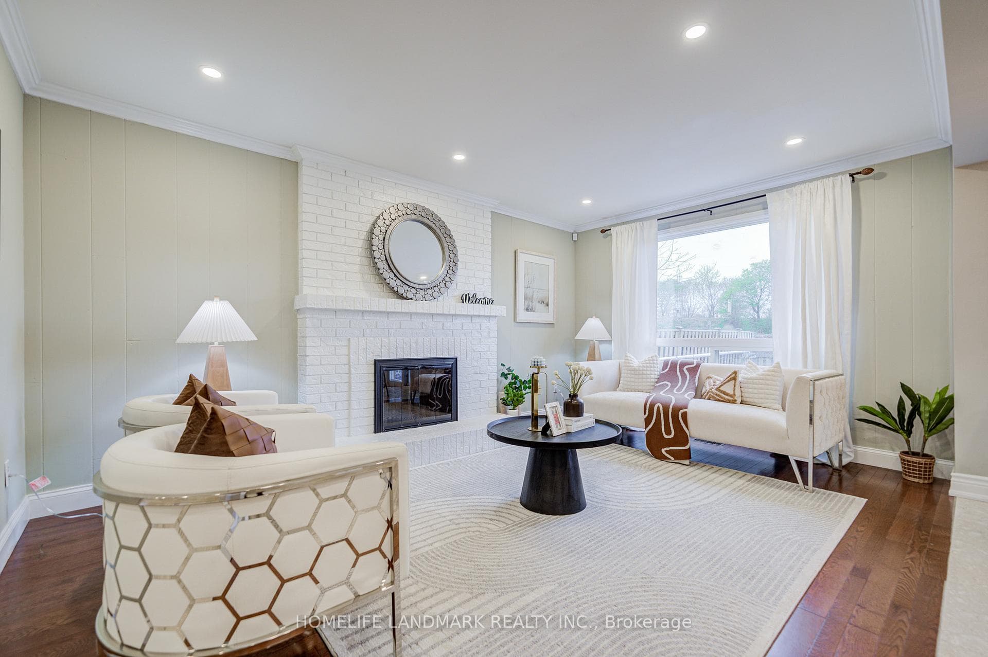 2105 Folkway Drive - Detached photo 8 of 33 in Mississauga, Ontario