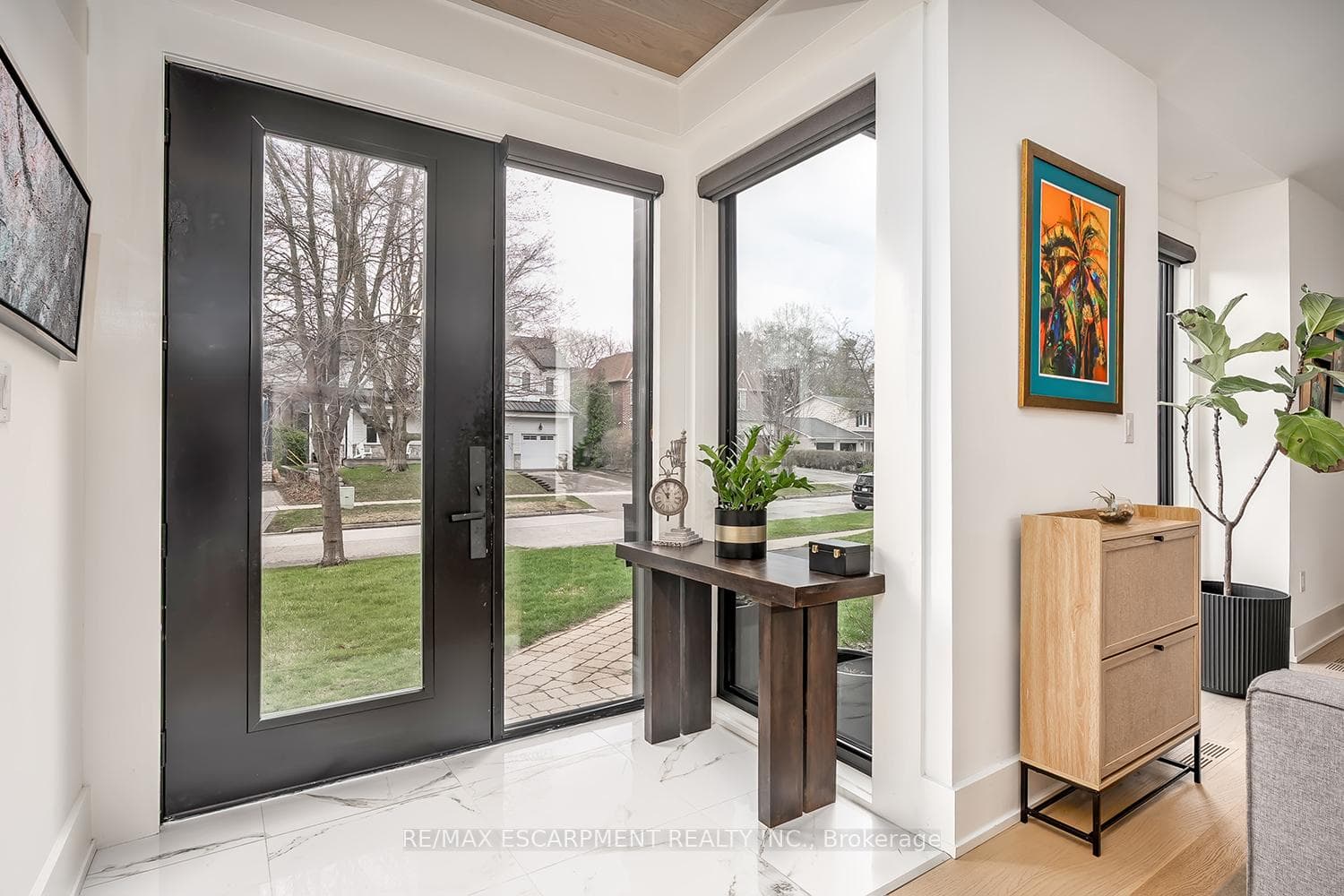 327 Goodram Drive - Detached photo 6 of 50 in Burlington, Ontario