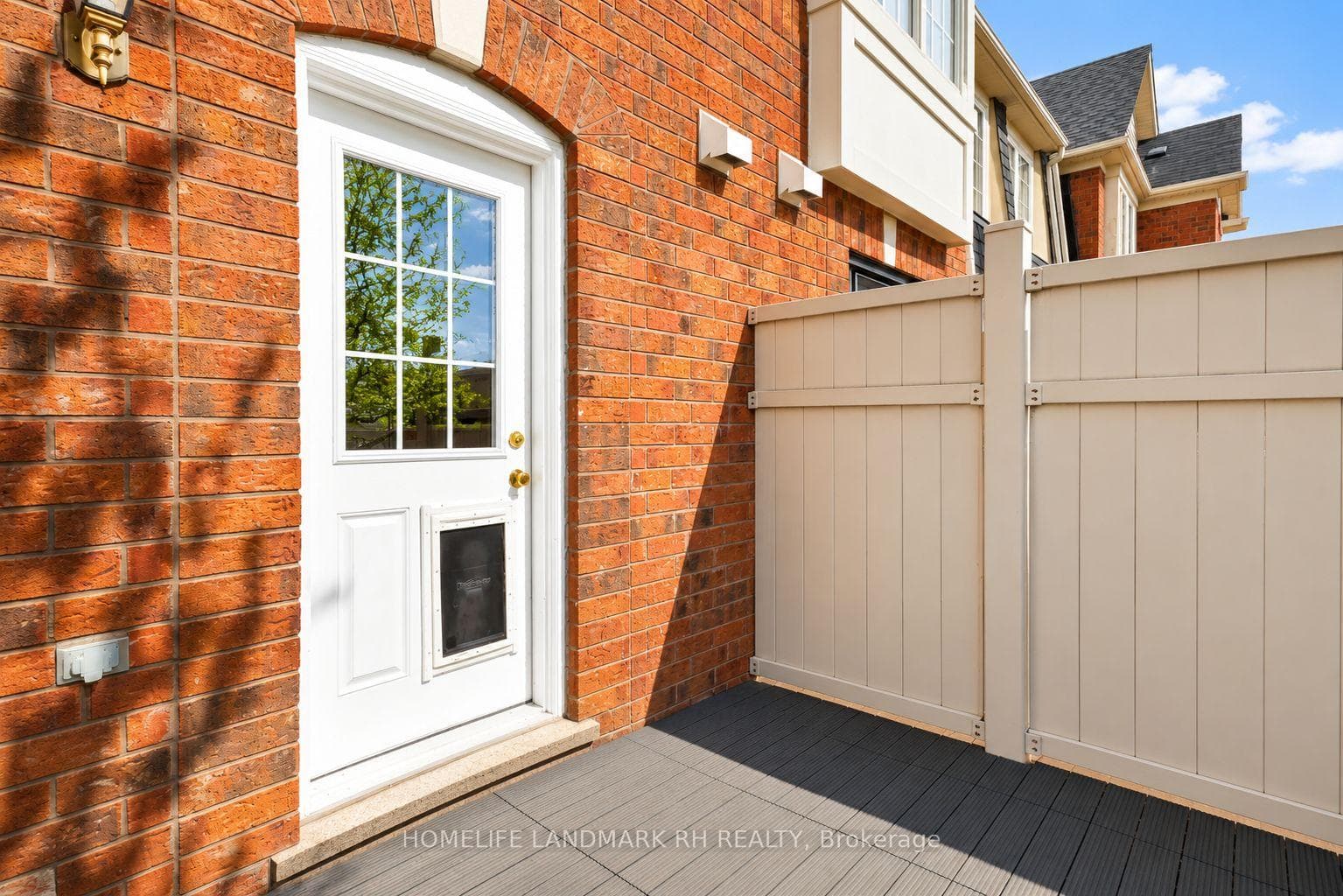 3060 Dewridge Avenue - Townhouse photo 8 of 21 in Oakville, Ontario